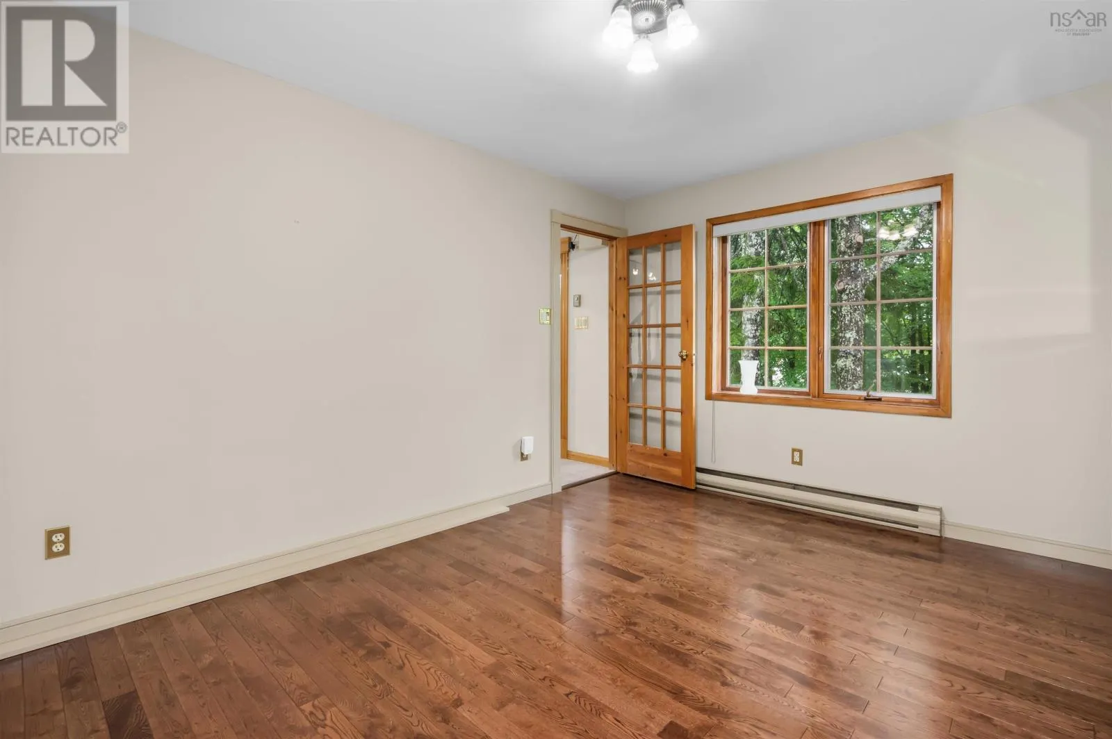 32 Kipawa Crescent