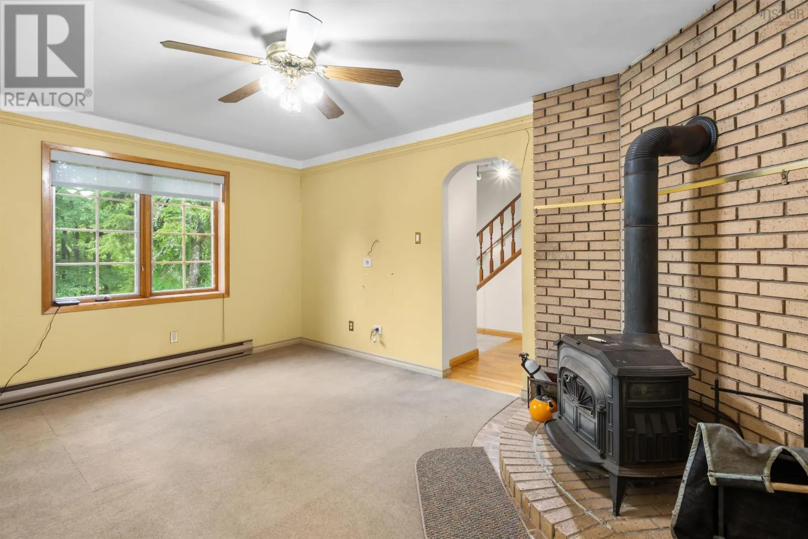 32 Kipawa Crescent