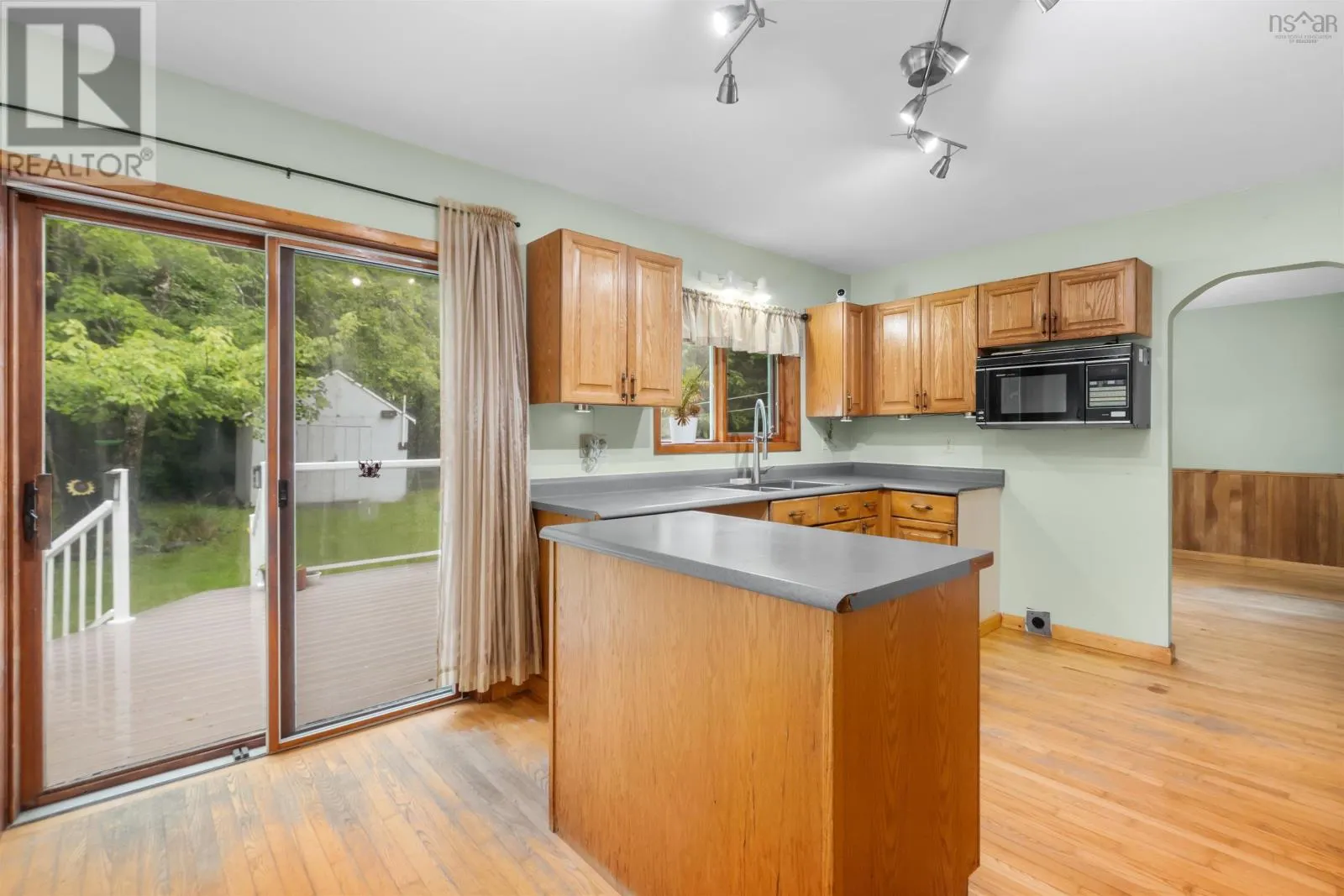32 Kipawa Crescent