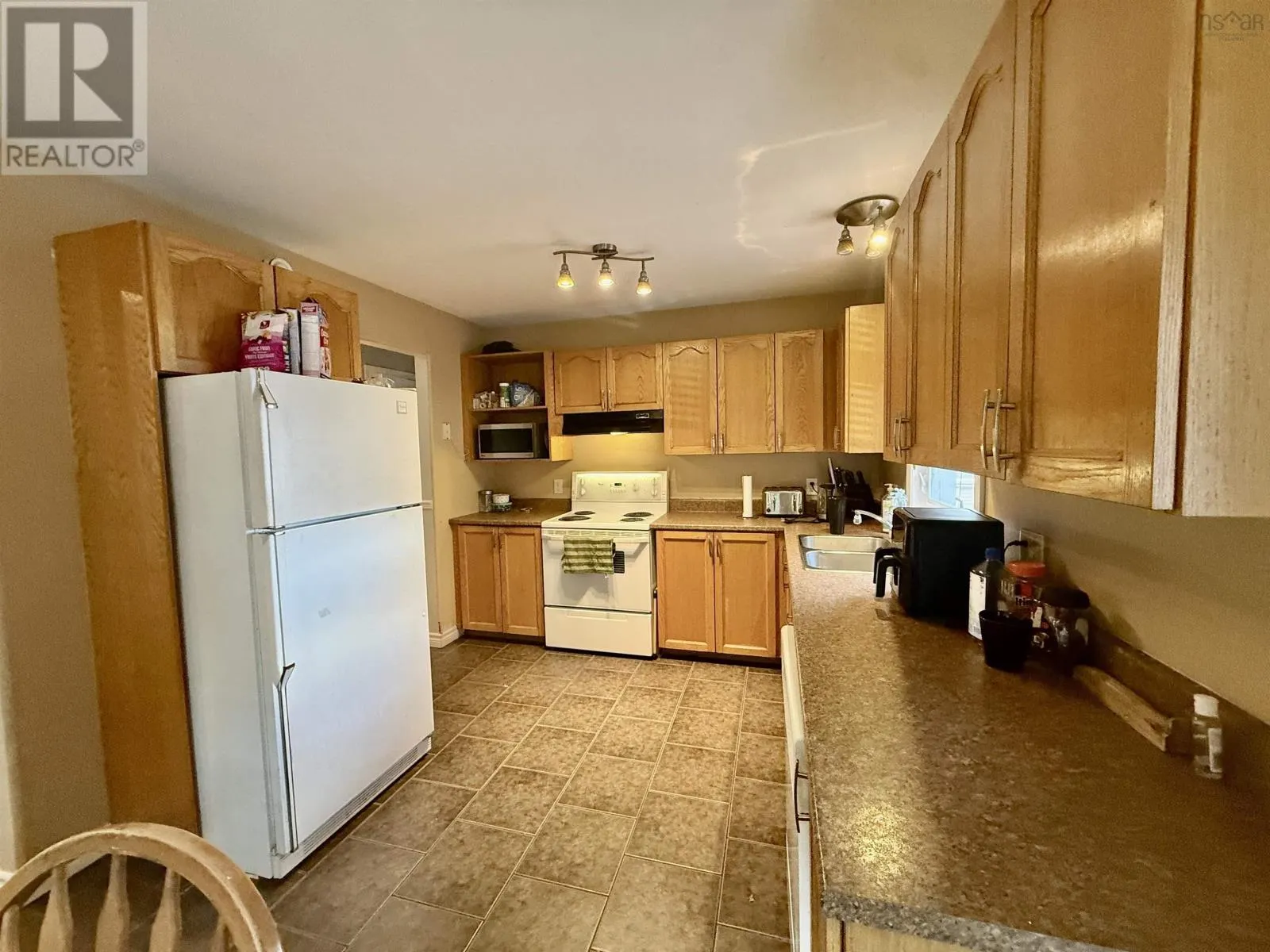 6 Beacon Street