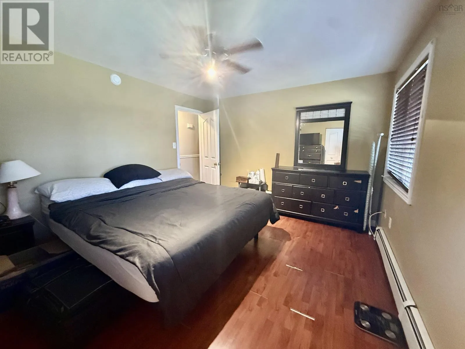 6 Beacon Street