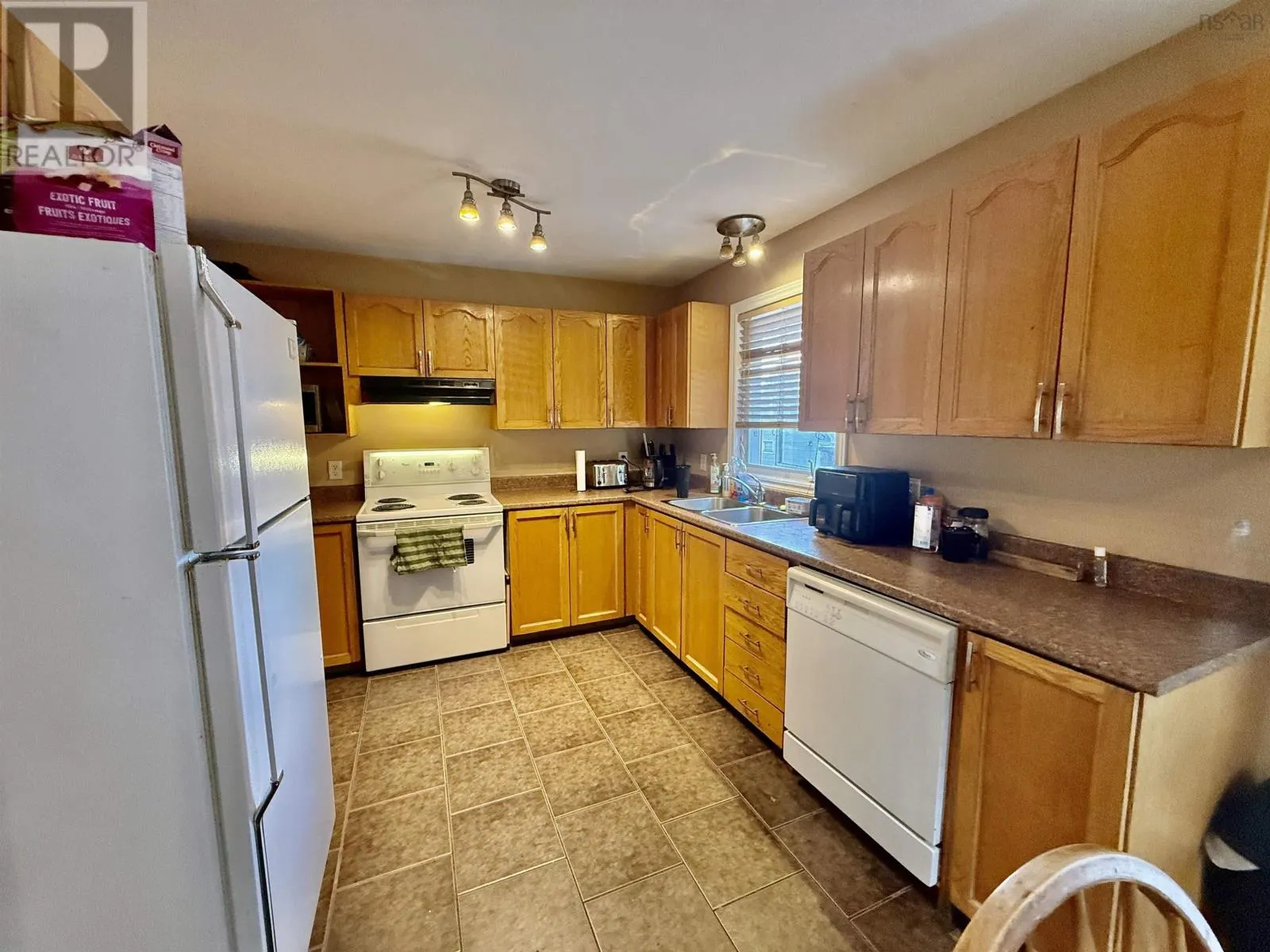 6 Beacon Street