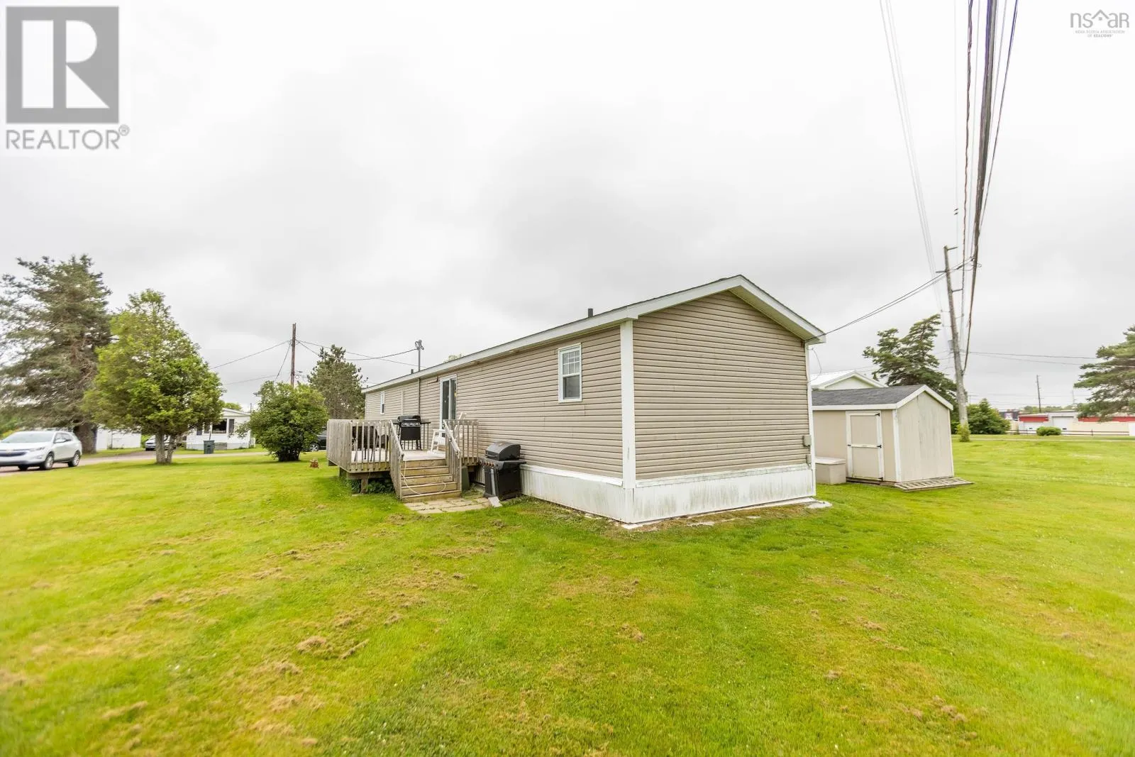 8 Lorne Crescent