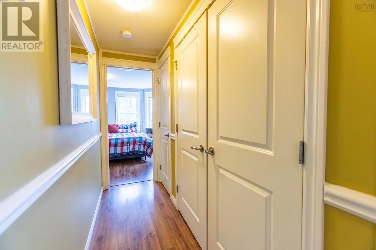 8 Lorne Crescent