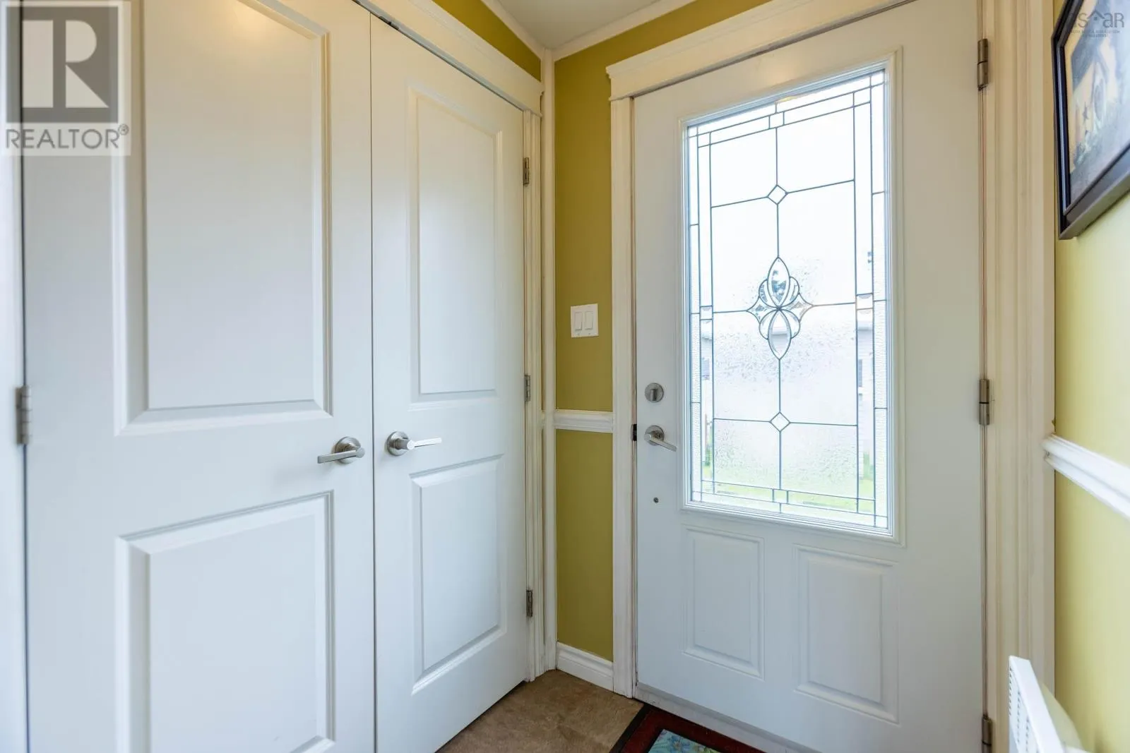 8 Lorne Crescent