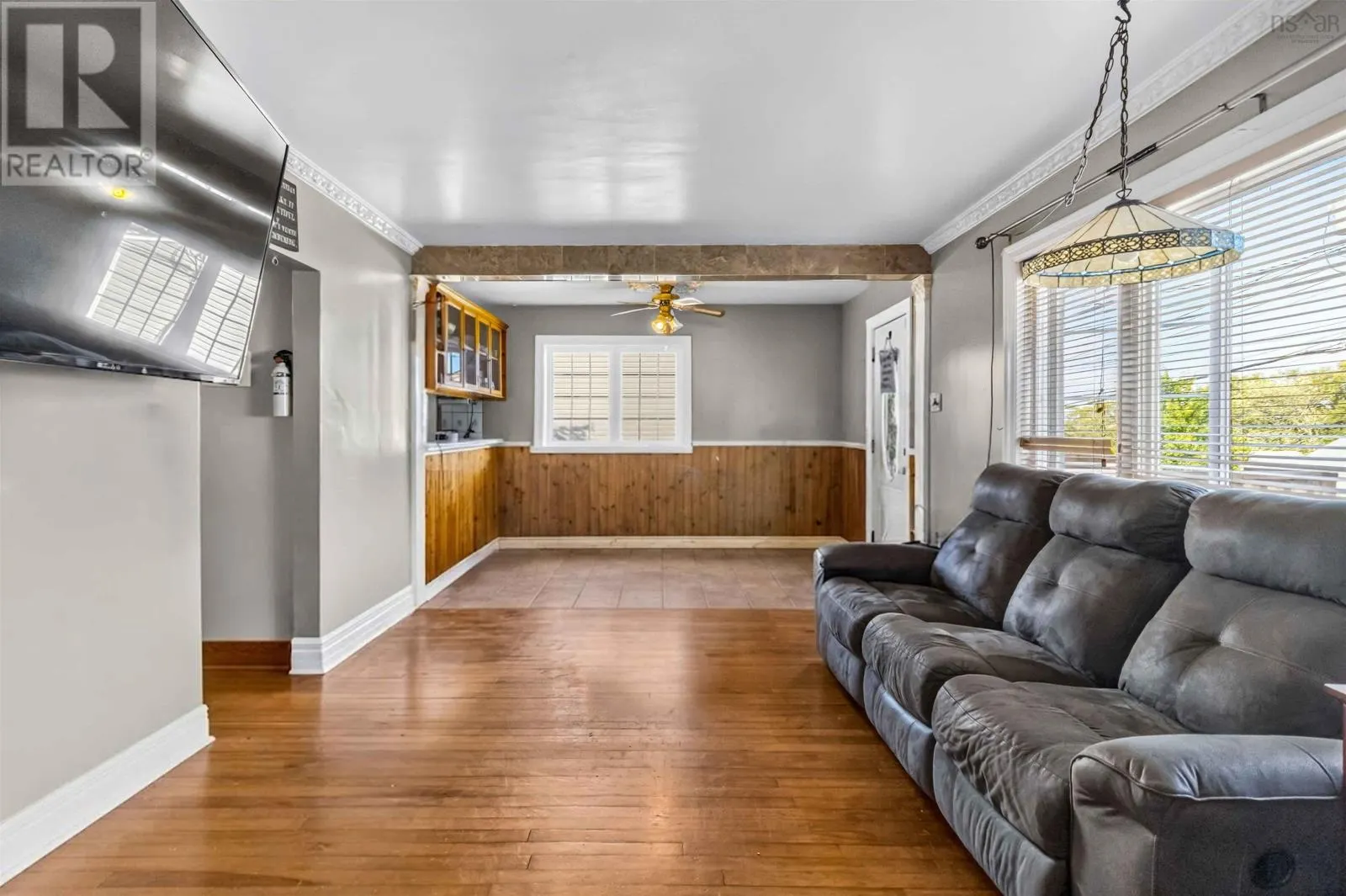 12 Auburn Avenue