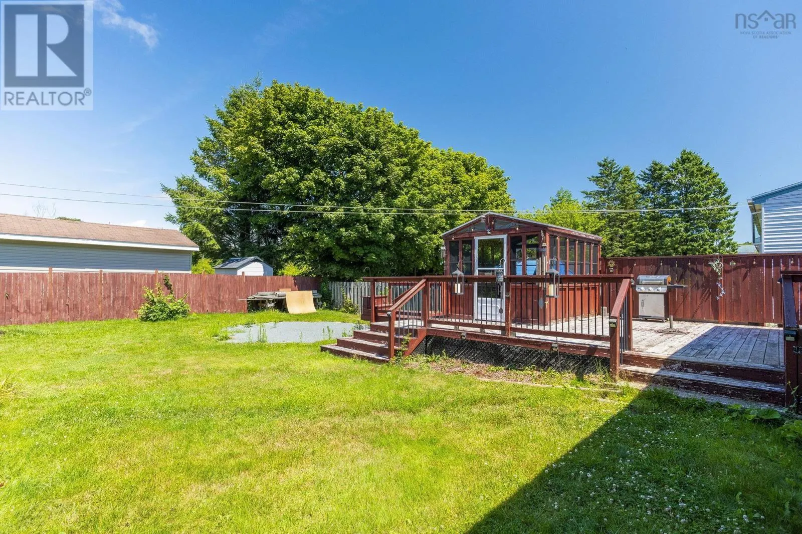 10 Westwood Drive