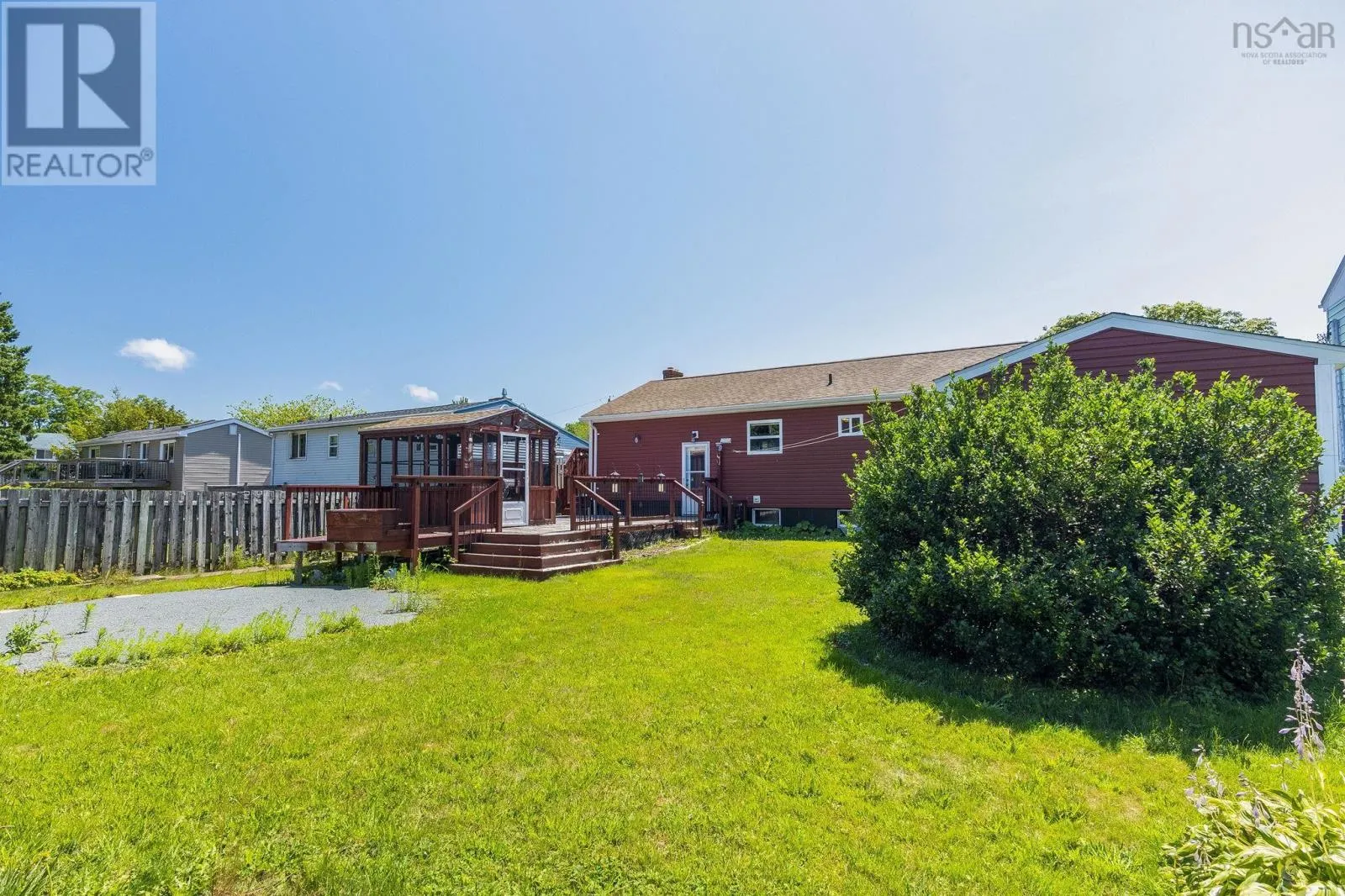 10 Westwood Drive