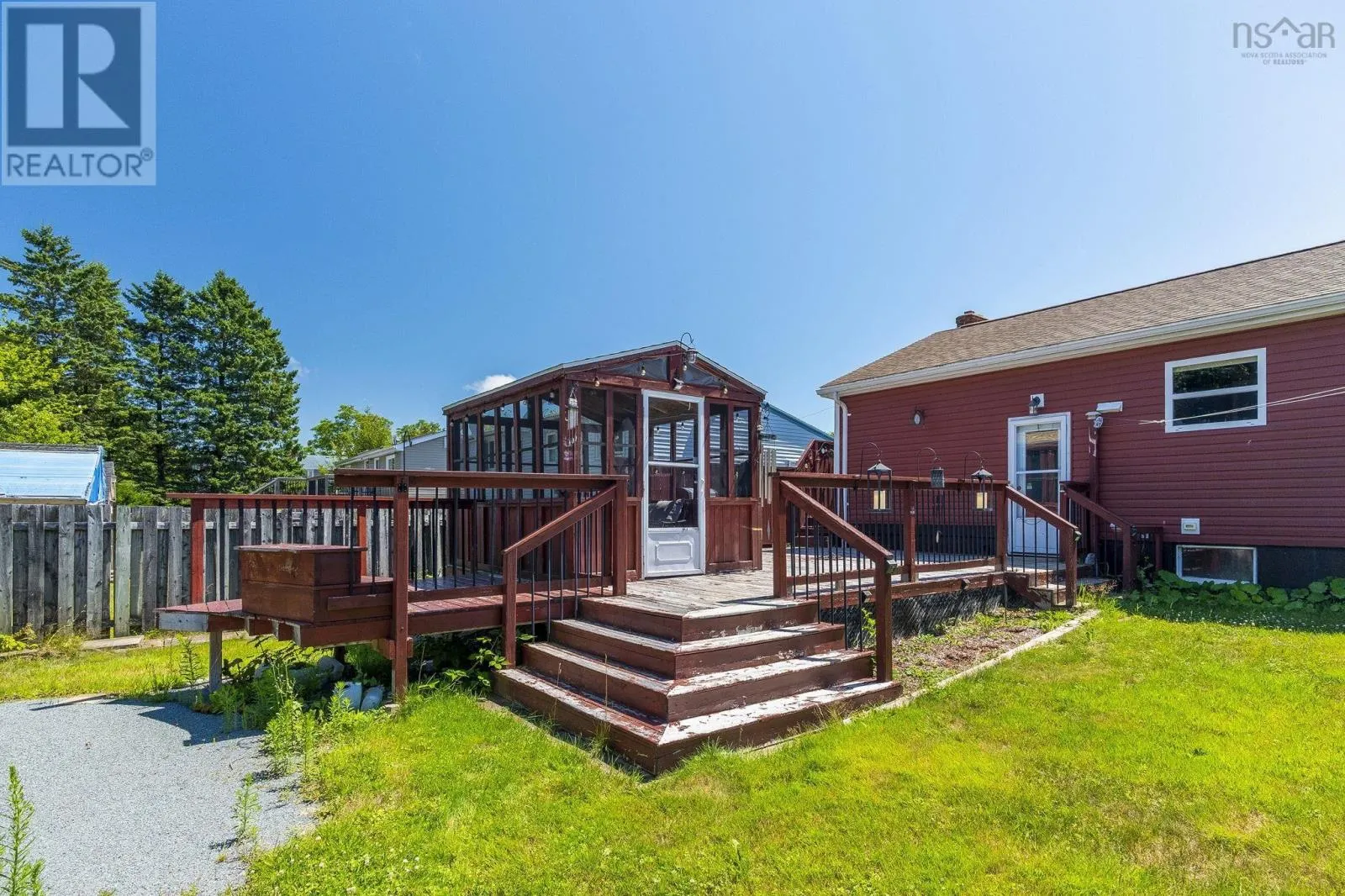 10 Westwood Drive