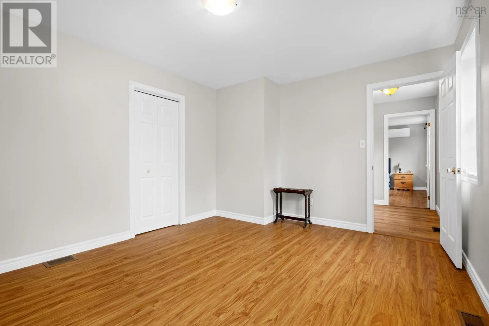 48 Wilcot Lane