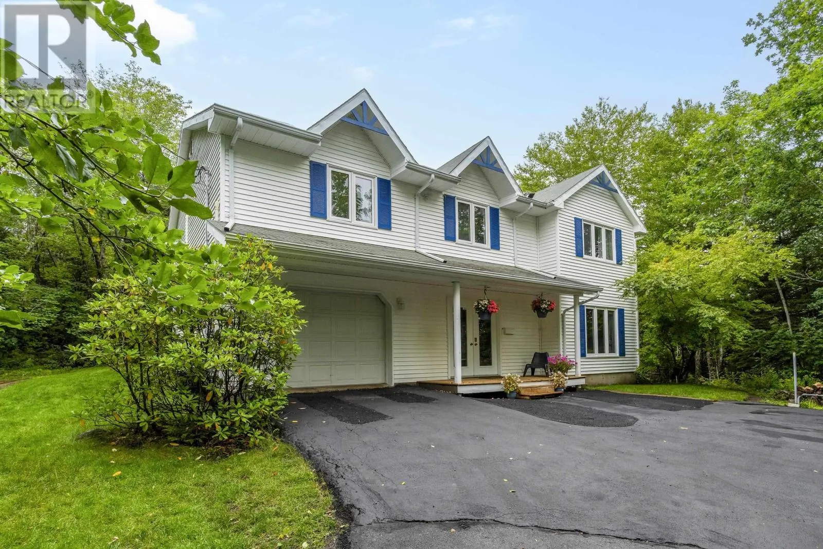 5 Lisa Court Court