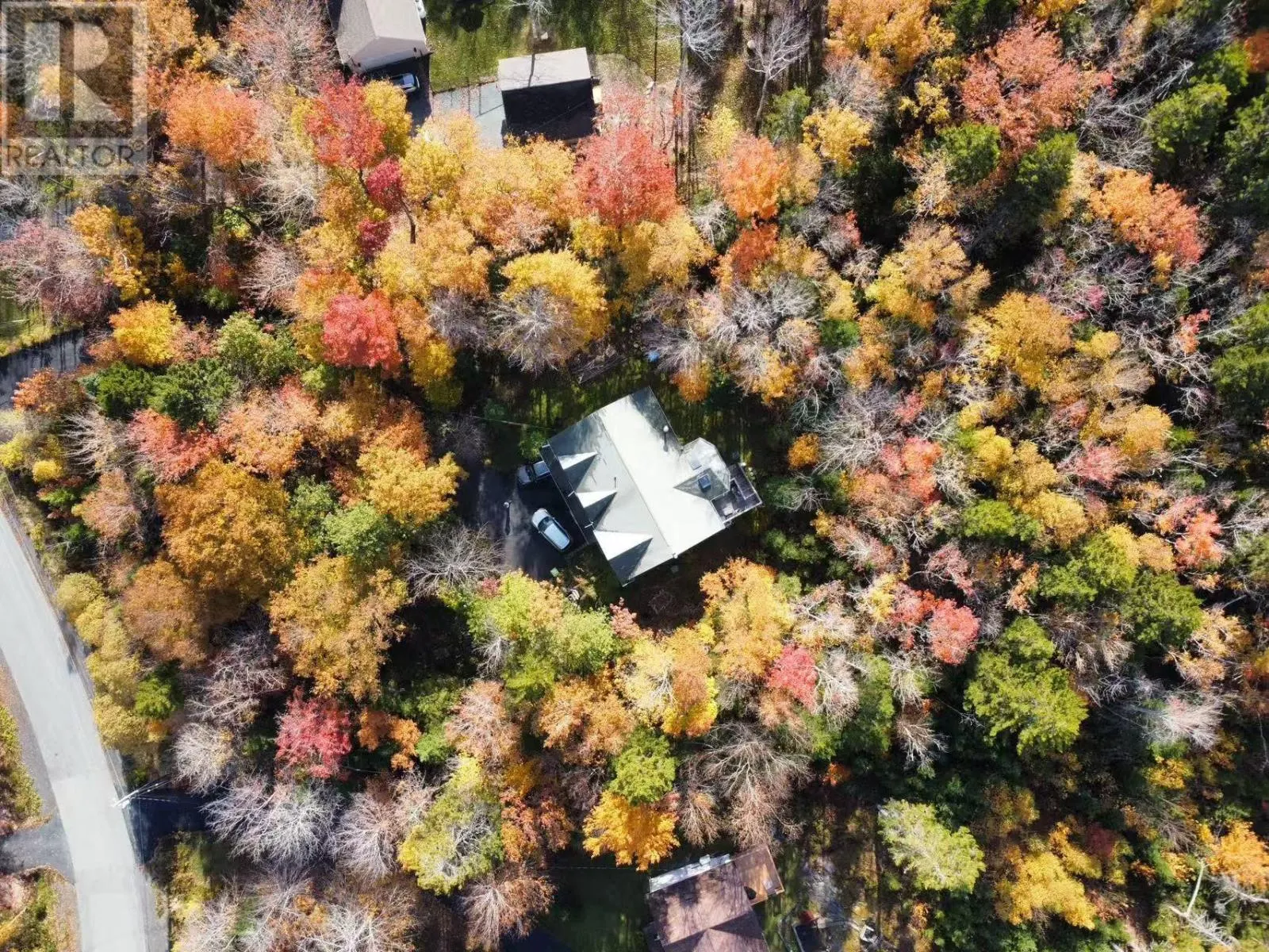 5 Lisa Court Court