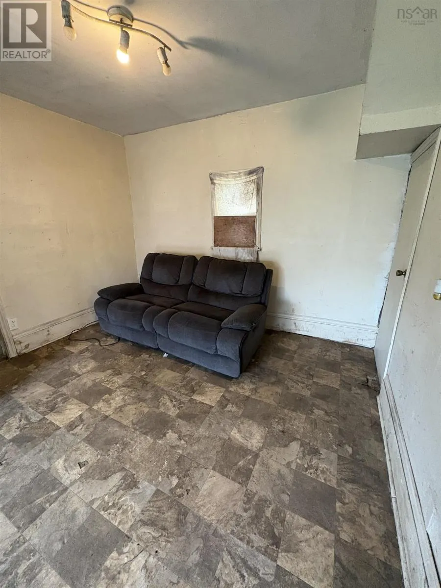 37 Rose Avenue