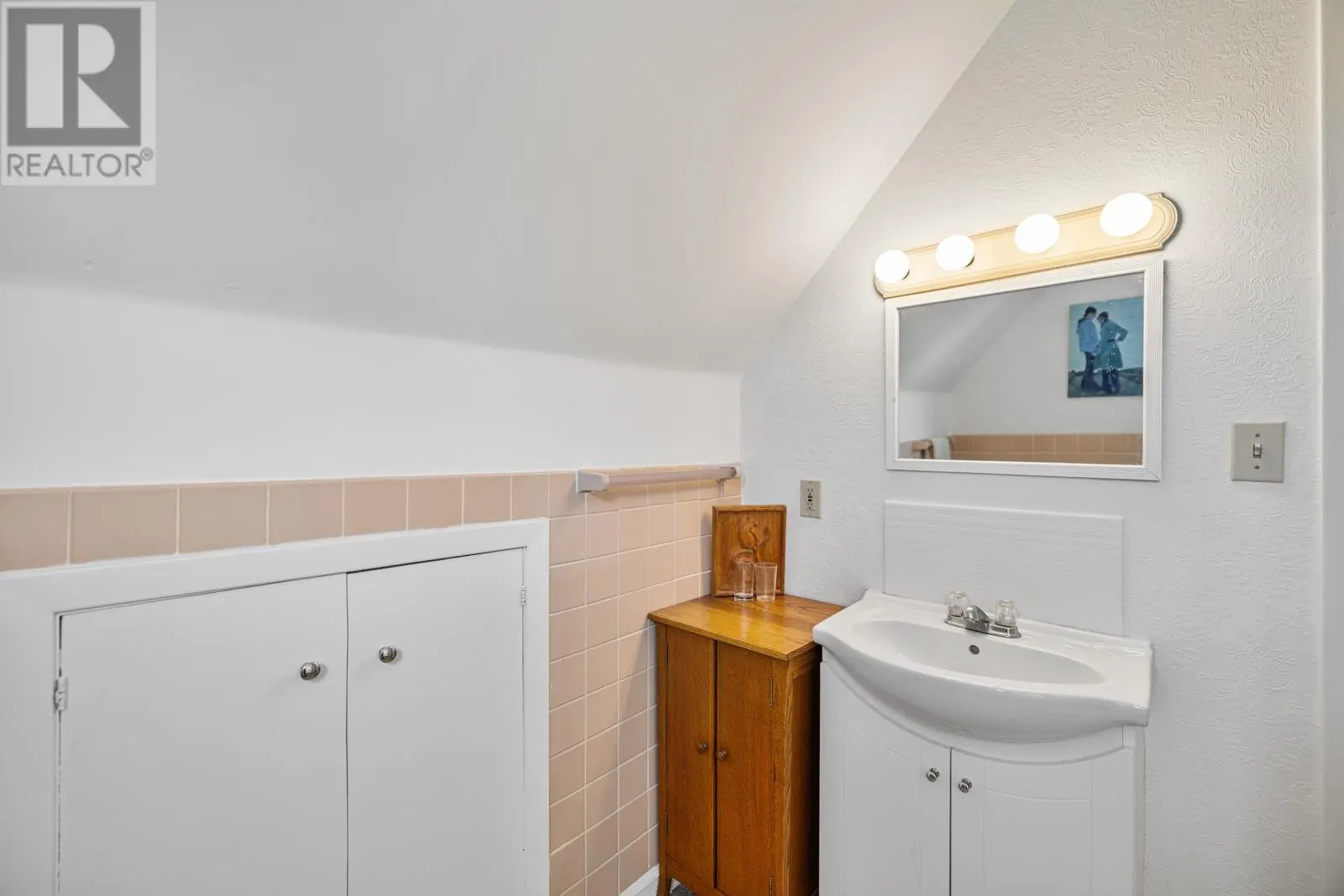 25 Greenfield Avenue
