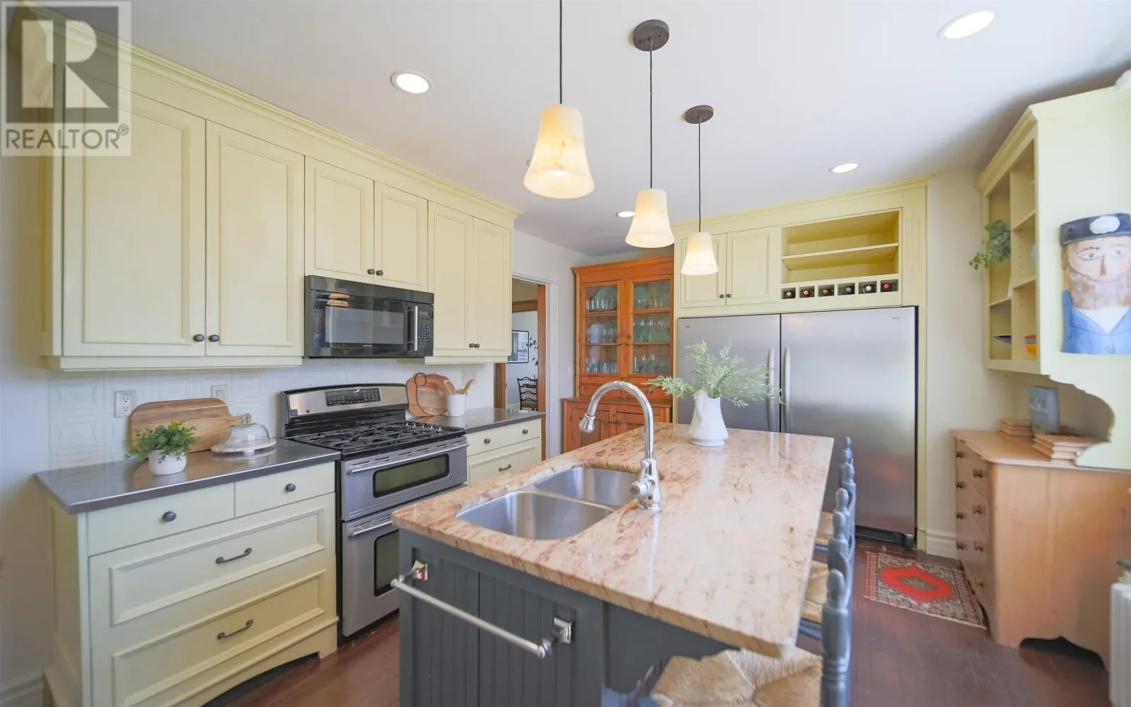 25 Greenfield Avenue