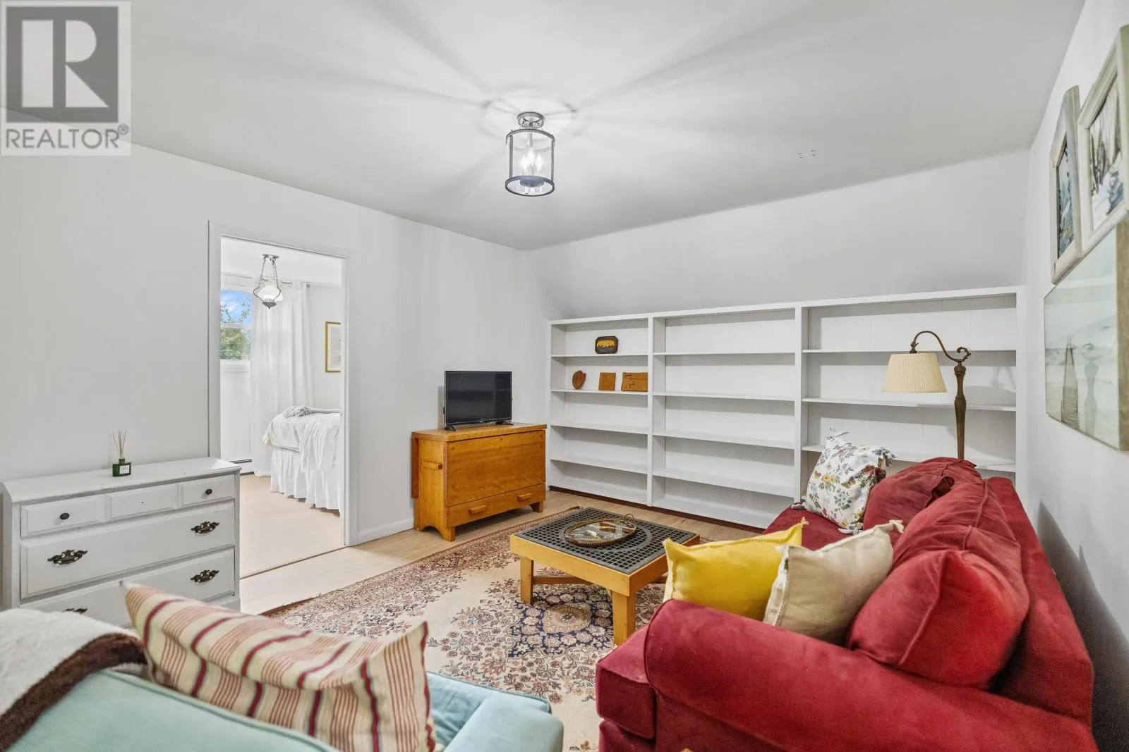 25 Greenfield Avenue