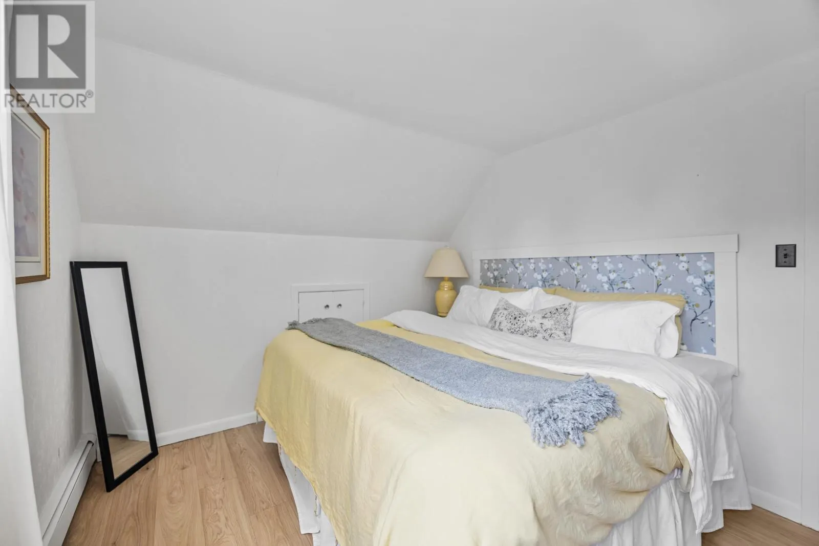 25 Greenfield Avenue