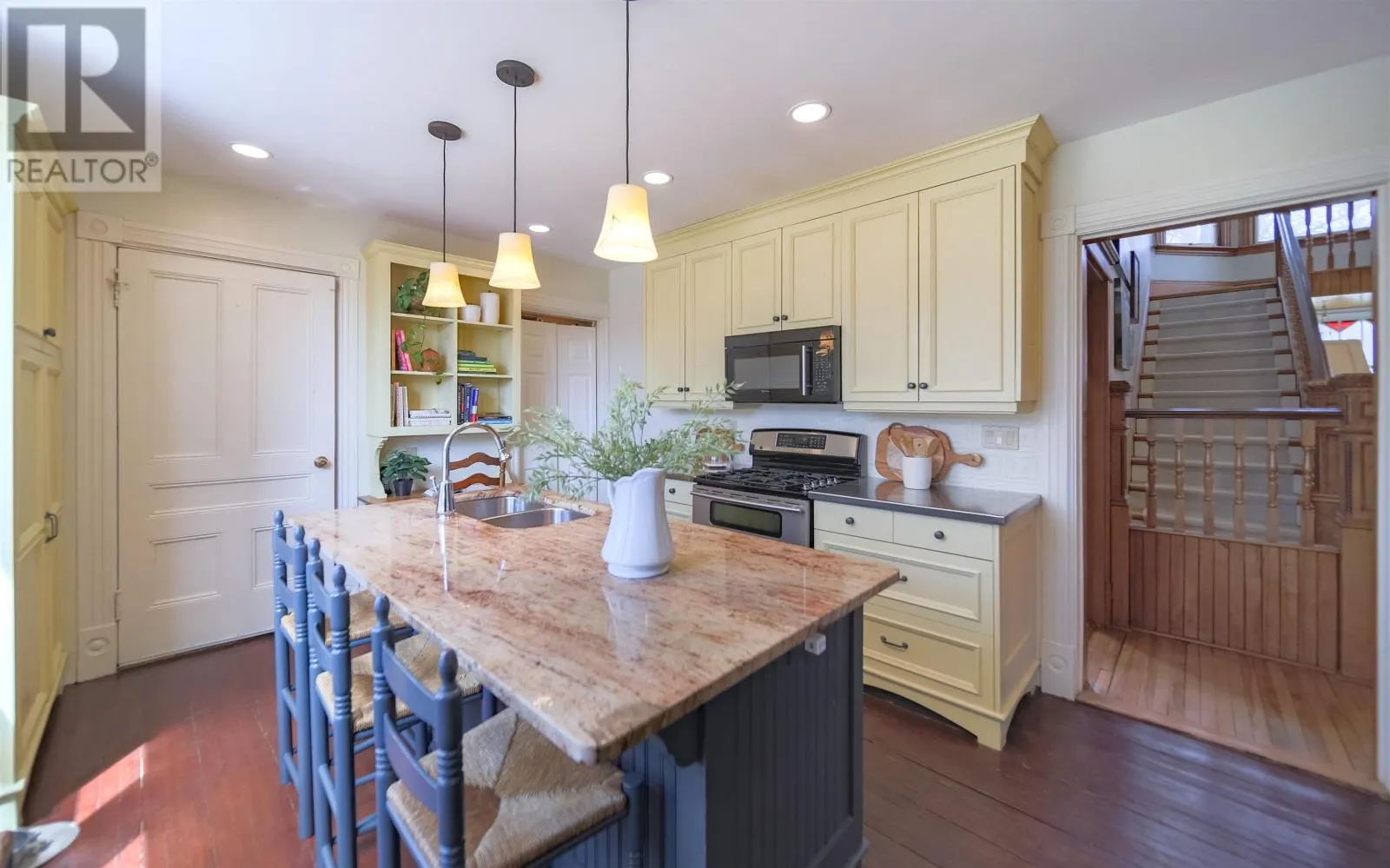 25 Greenfield Avenue