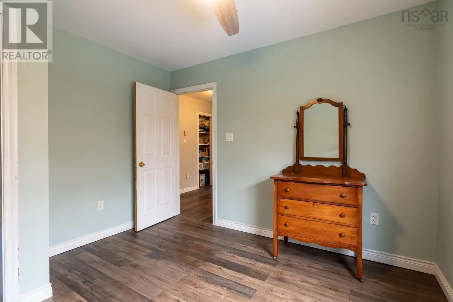 10 Sylvania Terrace