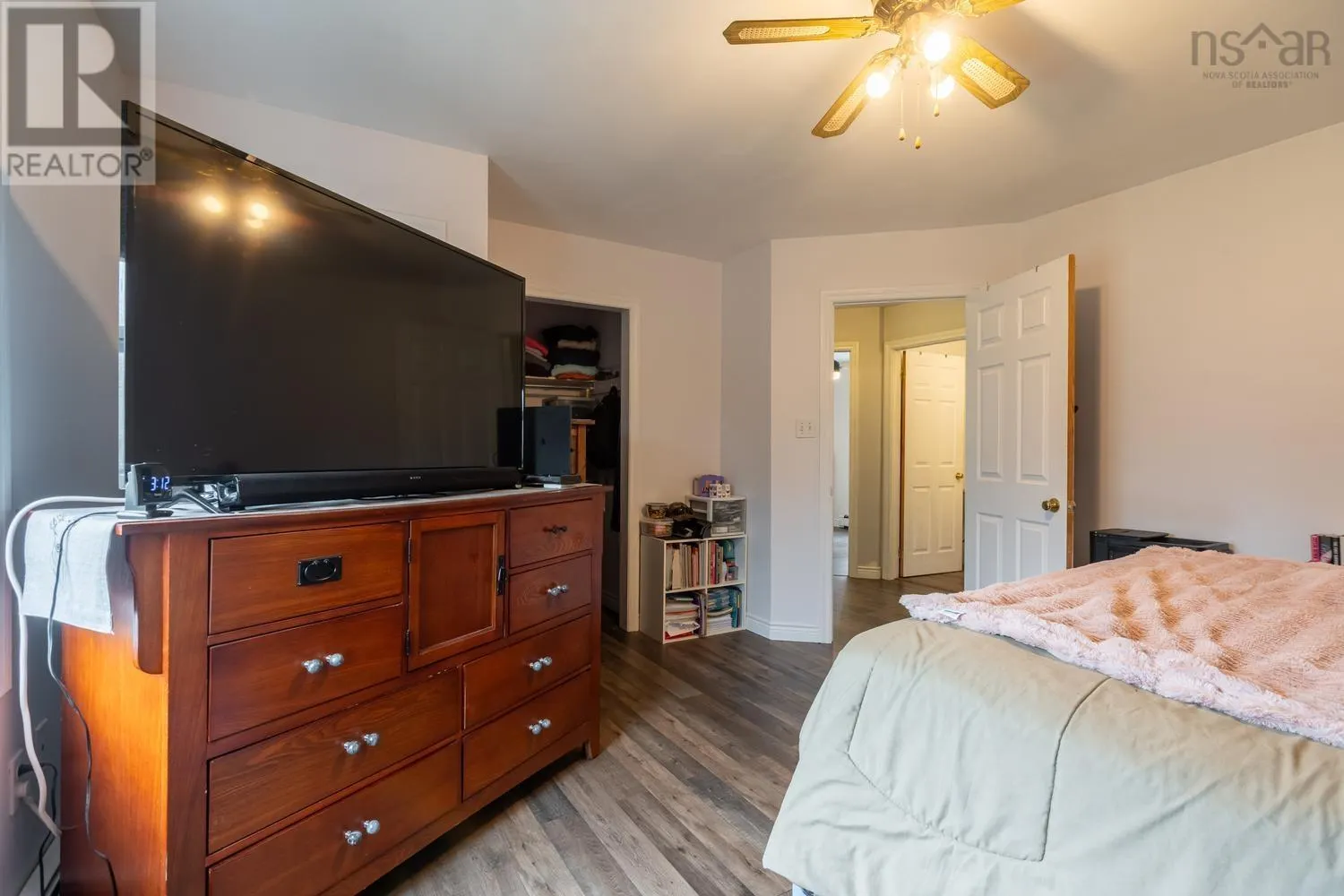 10 Sylvania Terrace