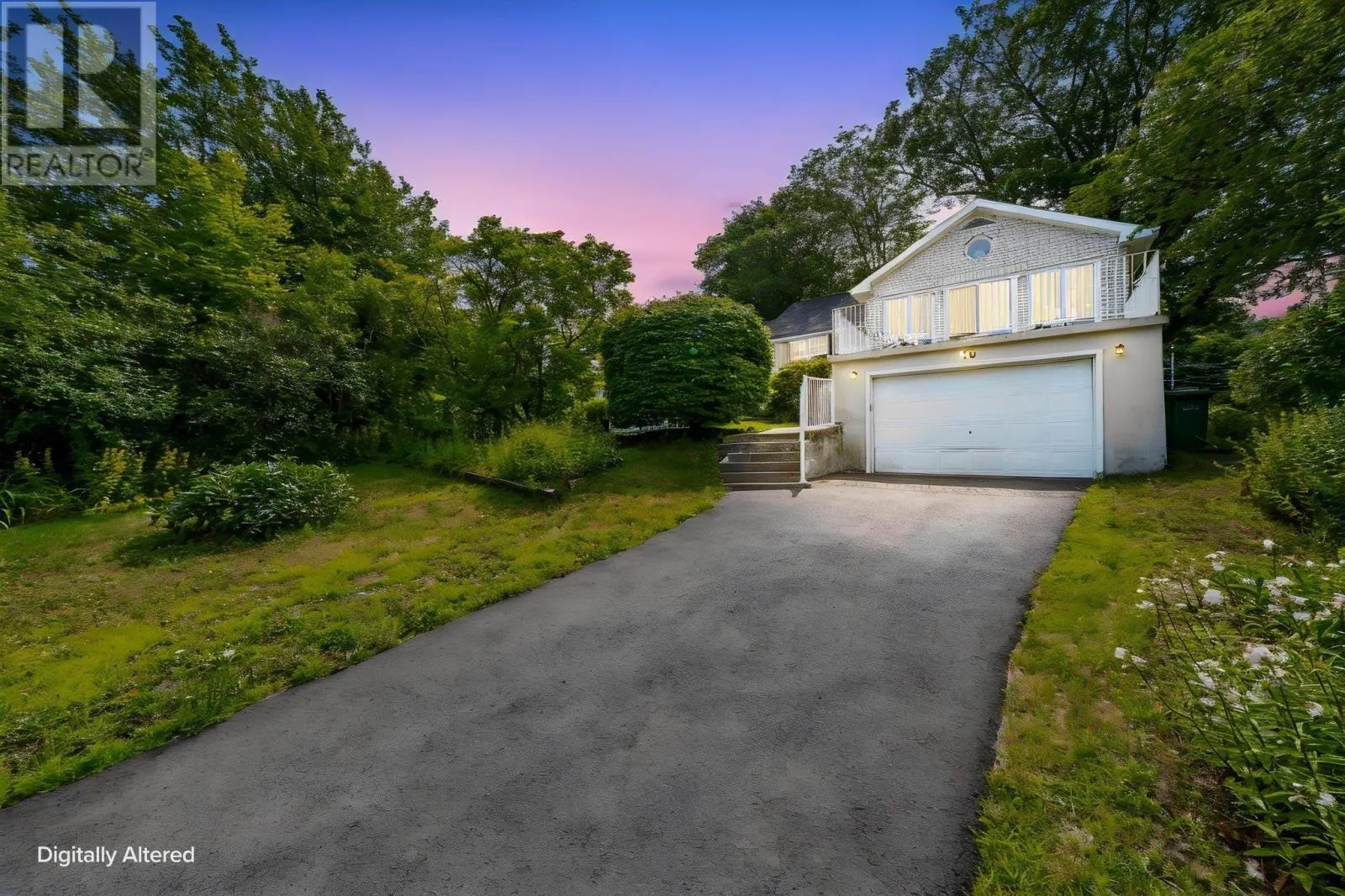 15 Oakdale Crescent