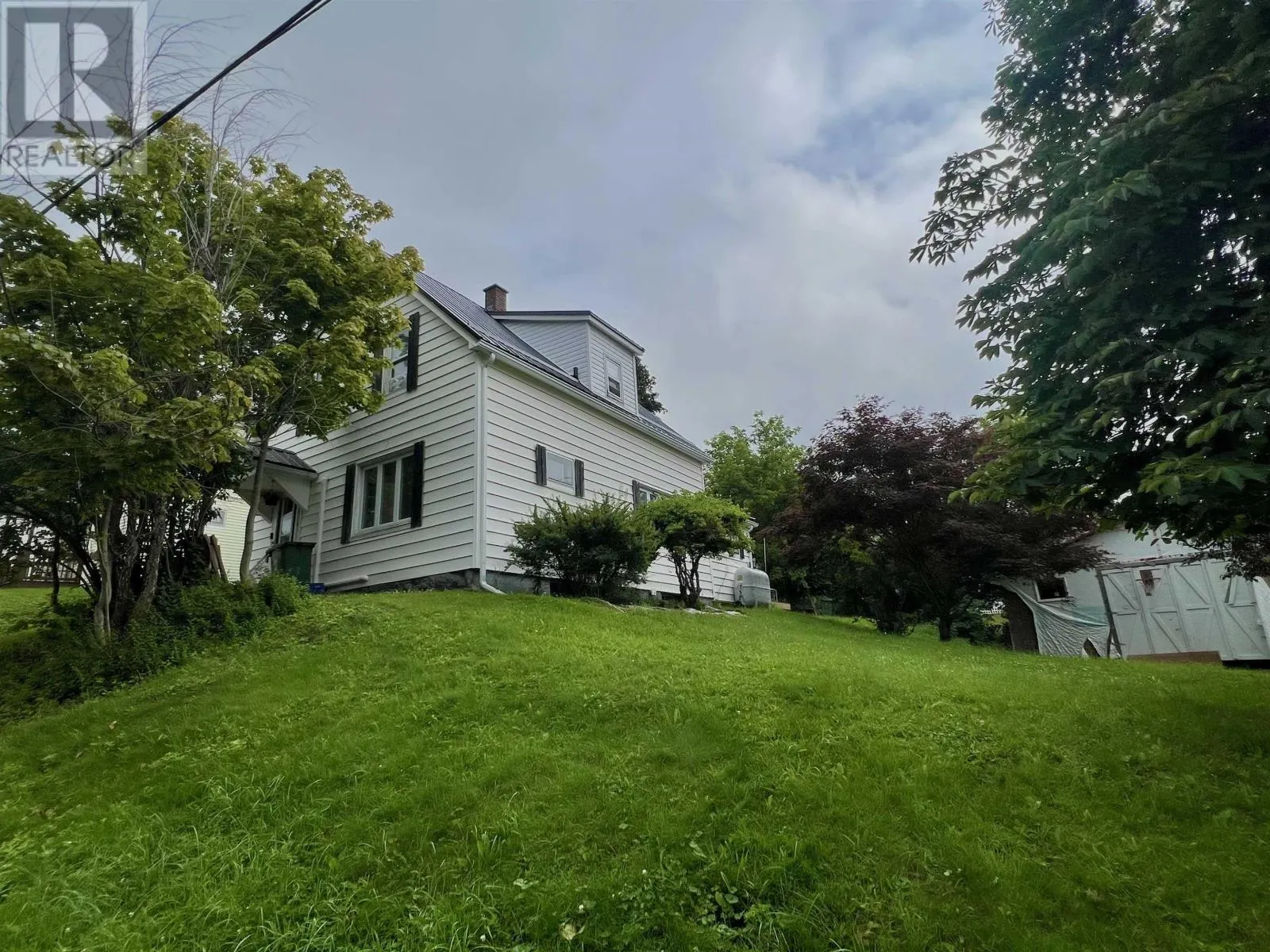 2 Central Avenue