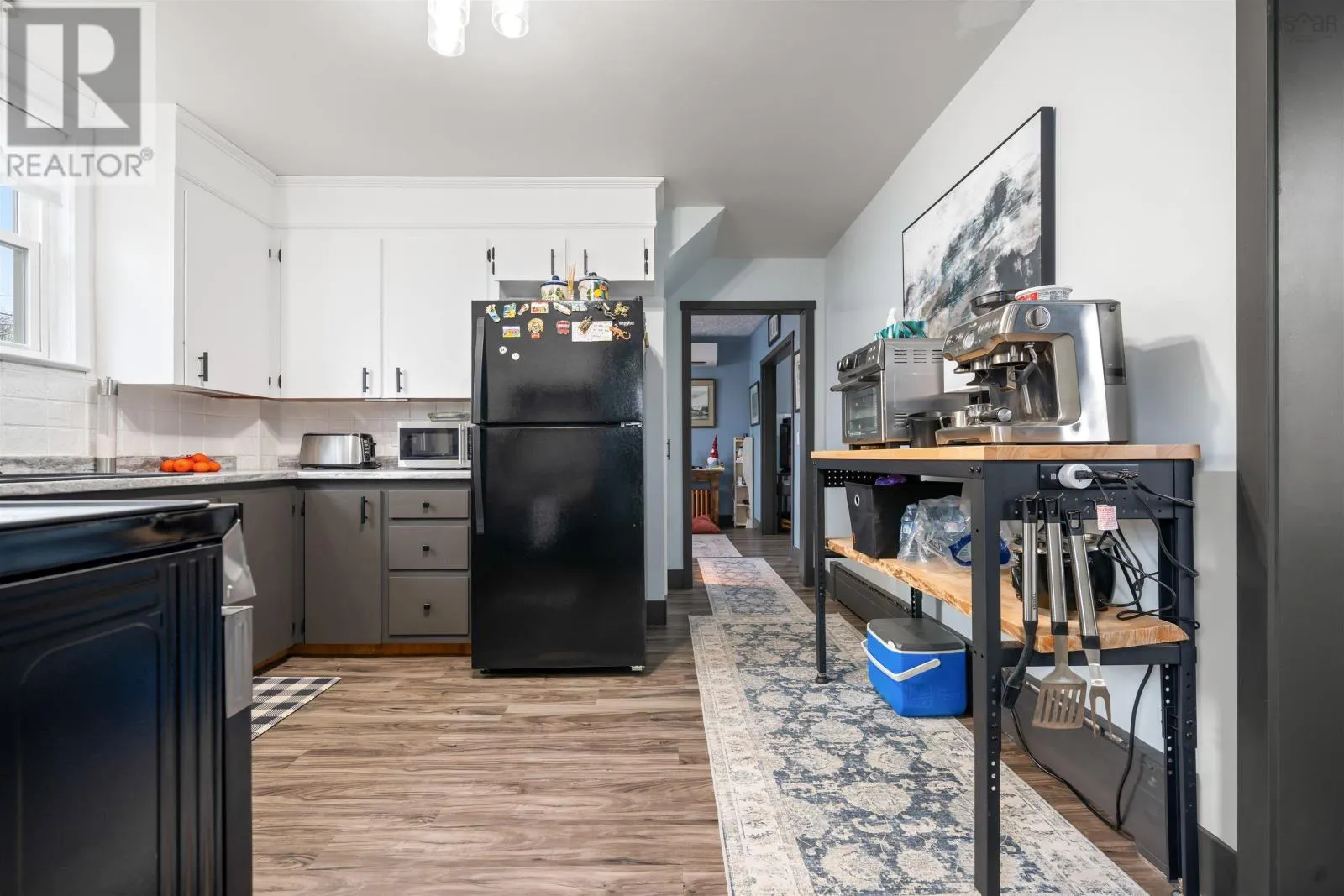 21 6th Street