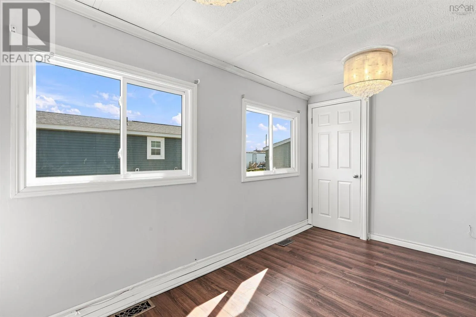 65 Juniper Crescent