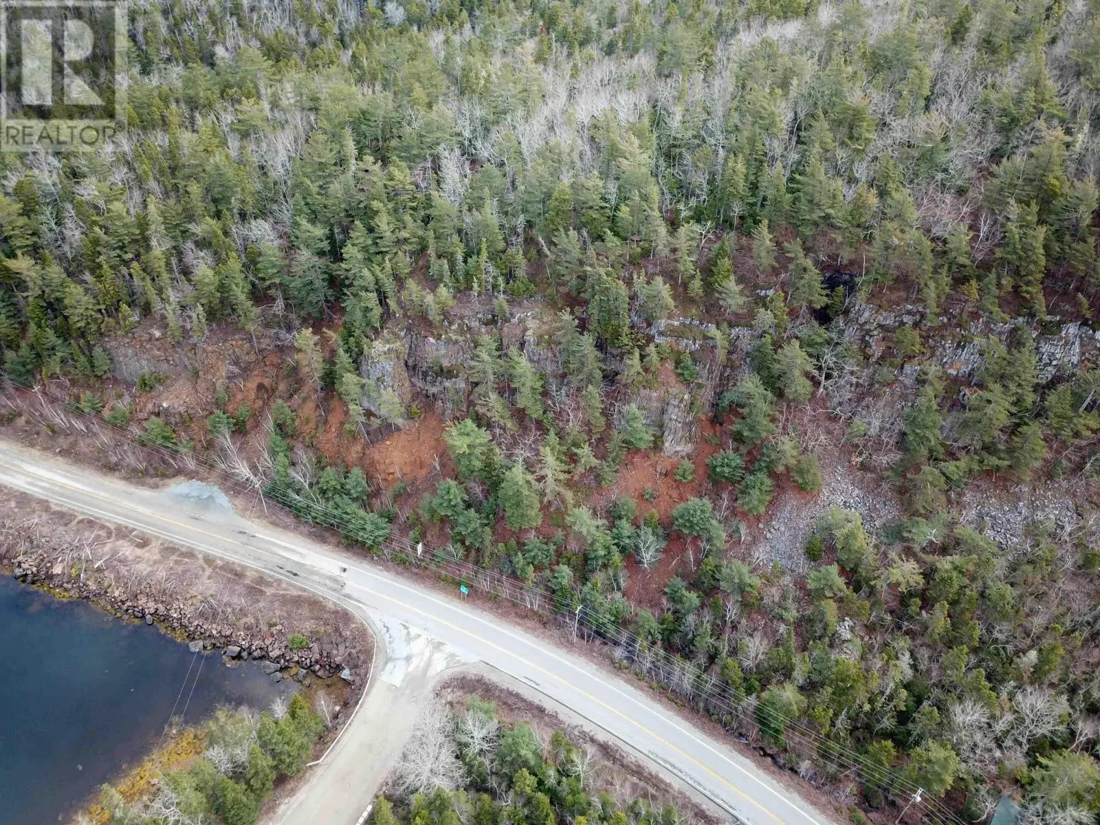 PARCEL RL-1 329 Highway