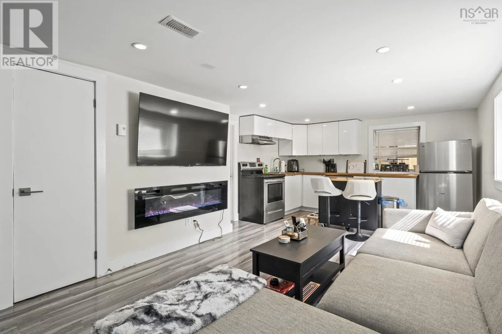 2 Hilltop Terrace