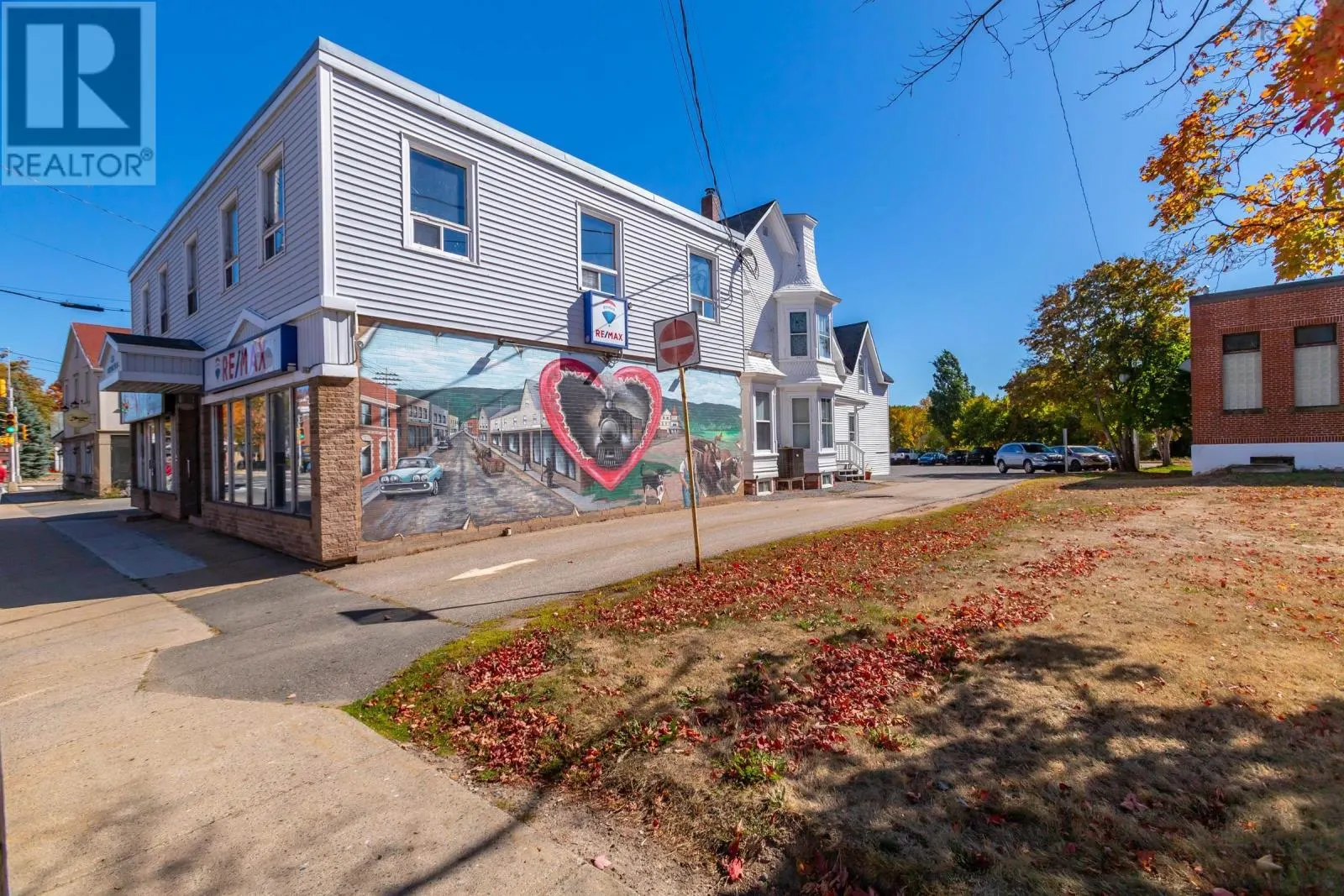 284 Main Street