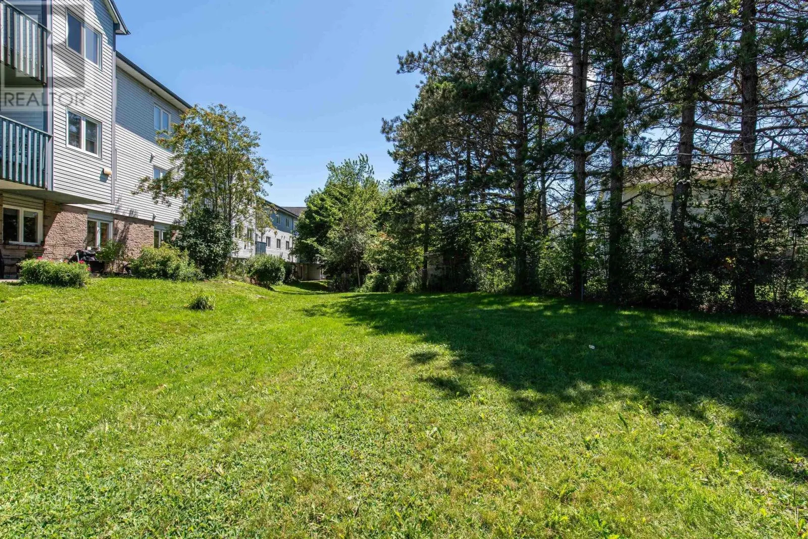 201 2 Lombardy Lane