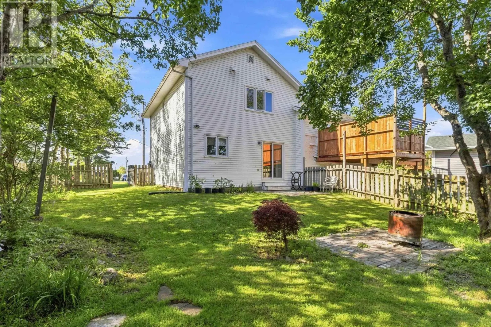 70 Thorncrest Court