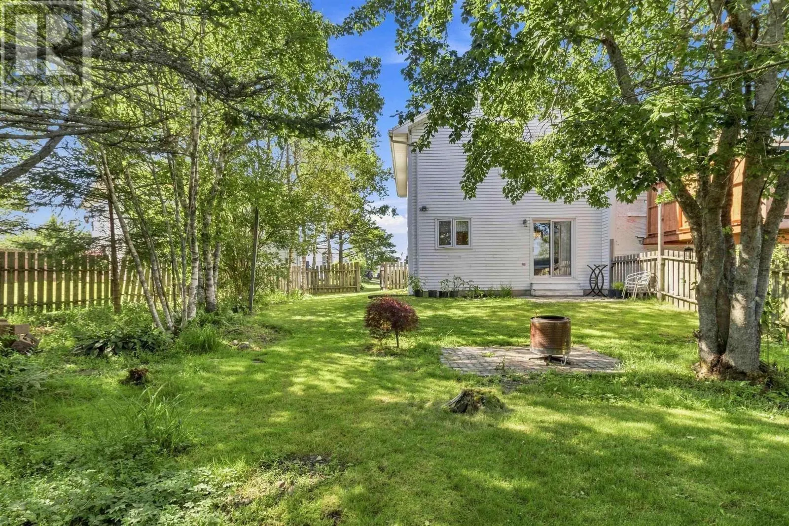 70 Thorncrest Court
