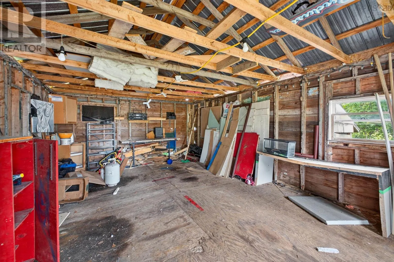 2149 COWAN Street