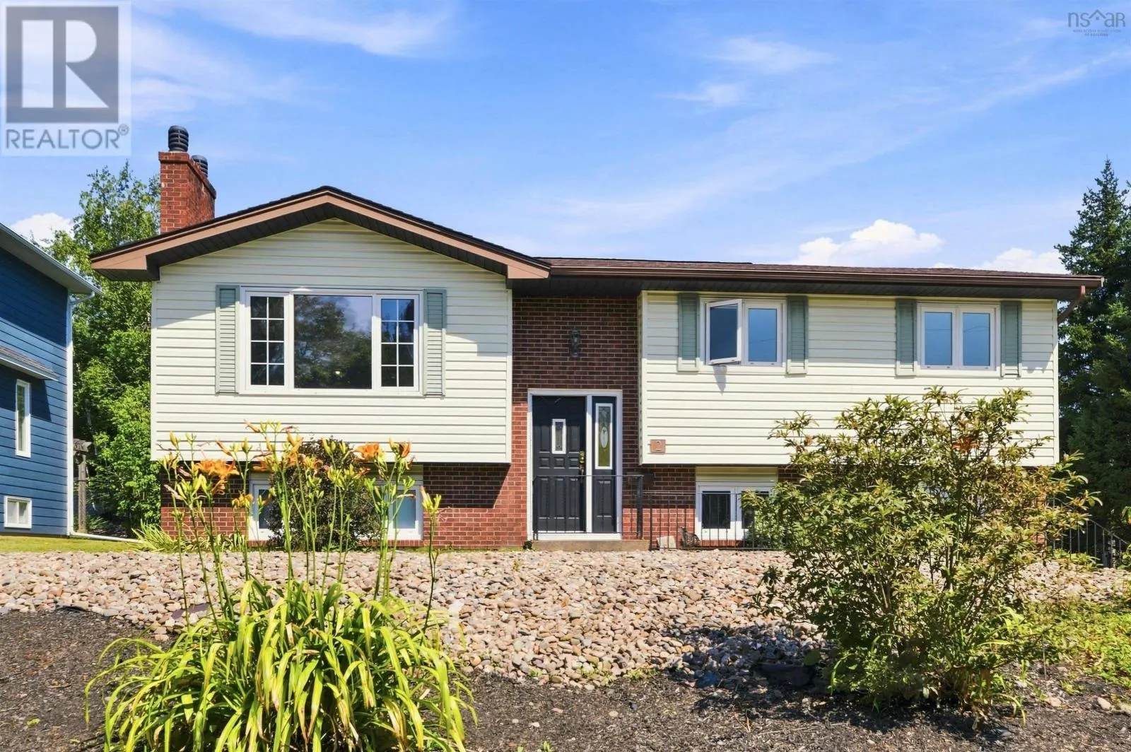 2 Applewood Lane