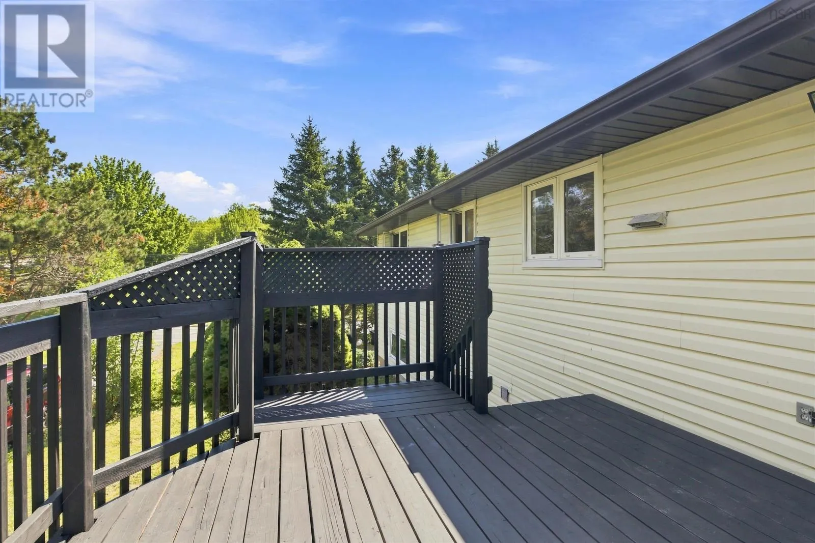 2 Applewood Lane