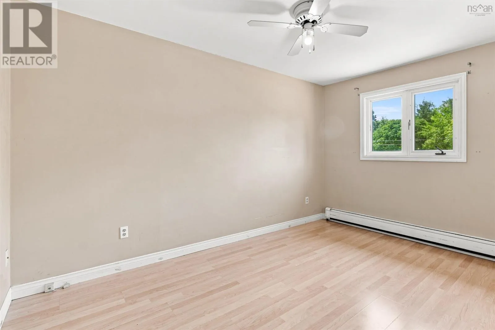 2 Applewood Lane