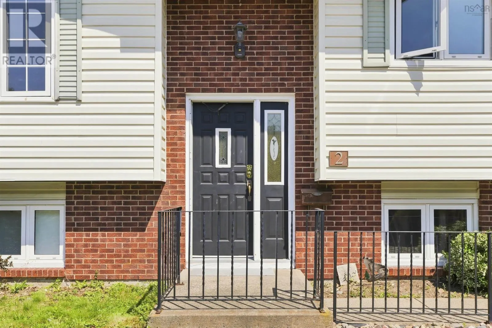 2 Applewood Lane