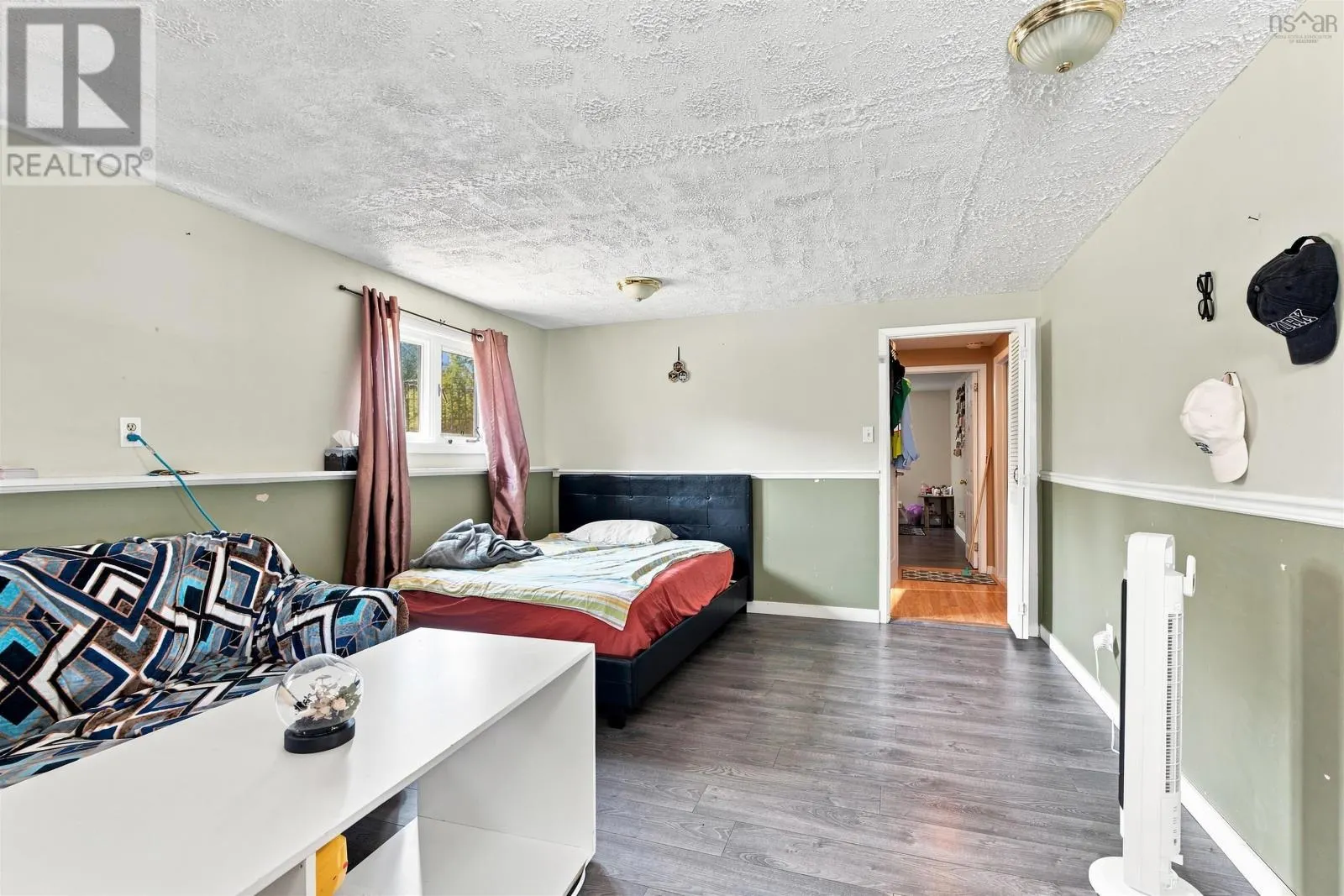 2 Applewood Lane