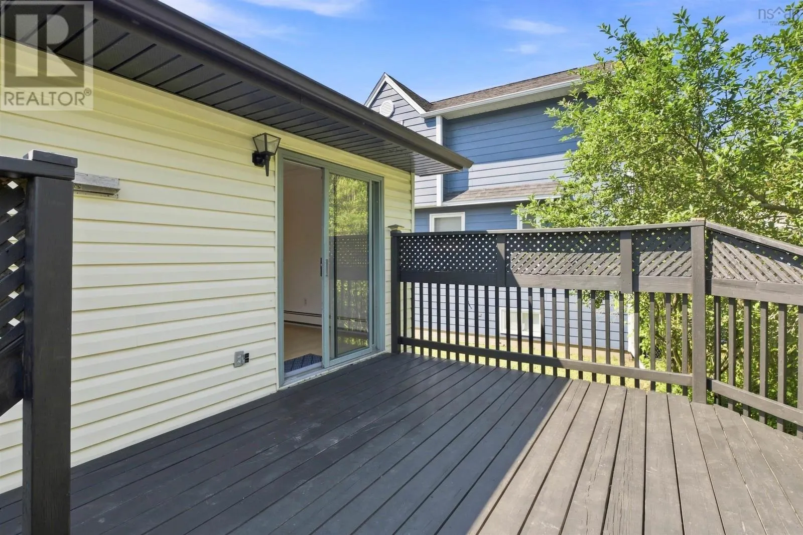 2 Applewood Lane