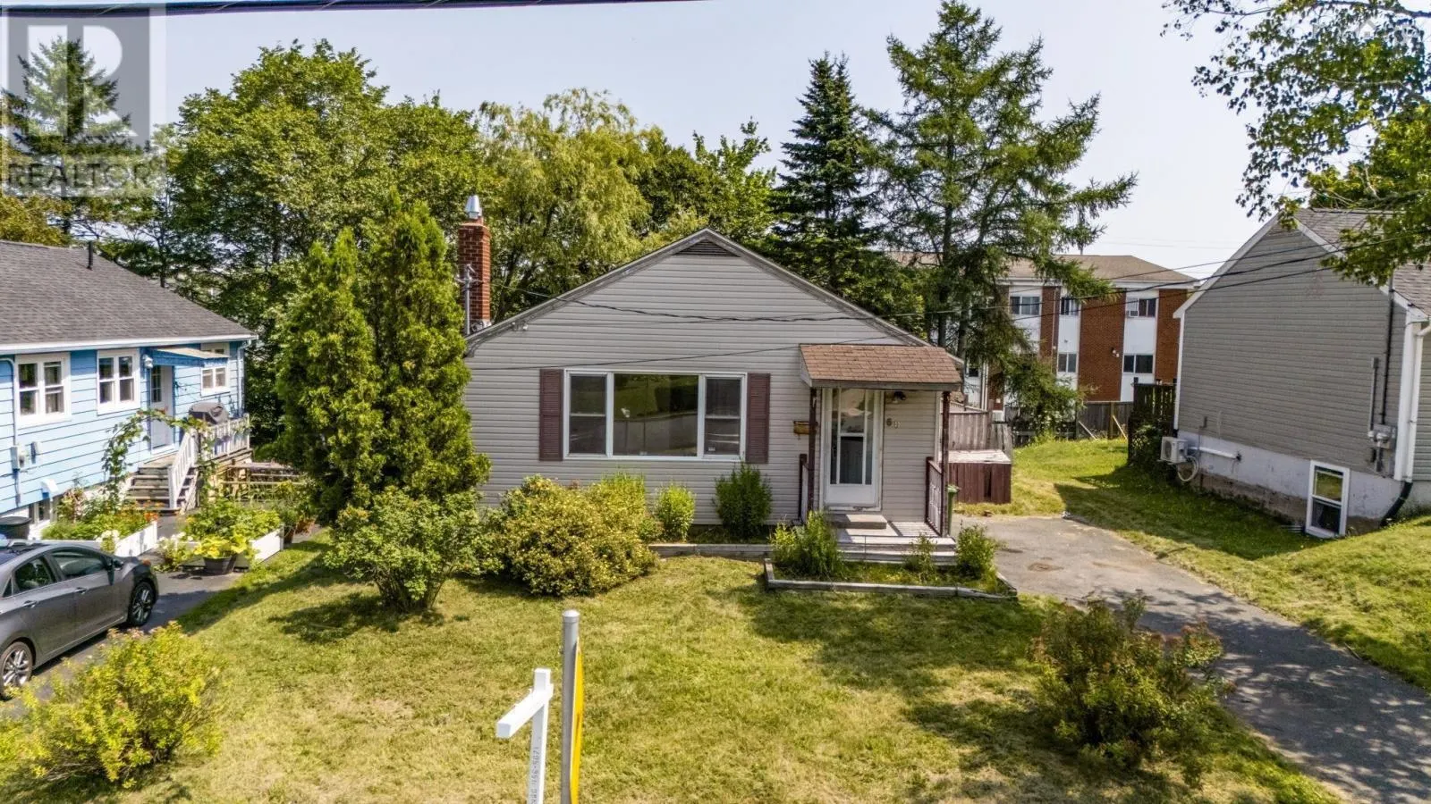 60 Thornhill Drive