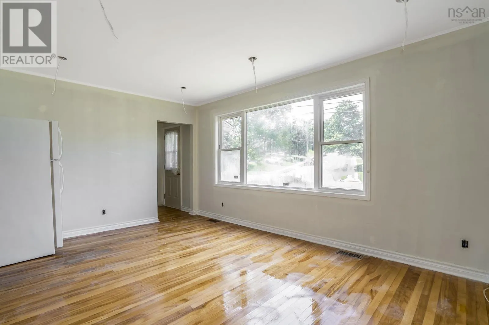 60 Thornhill Drive