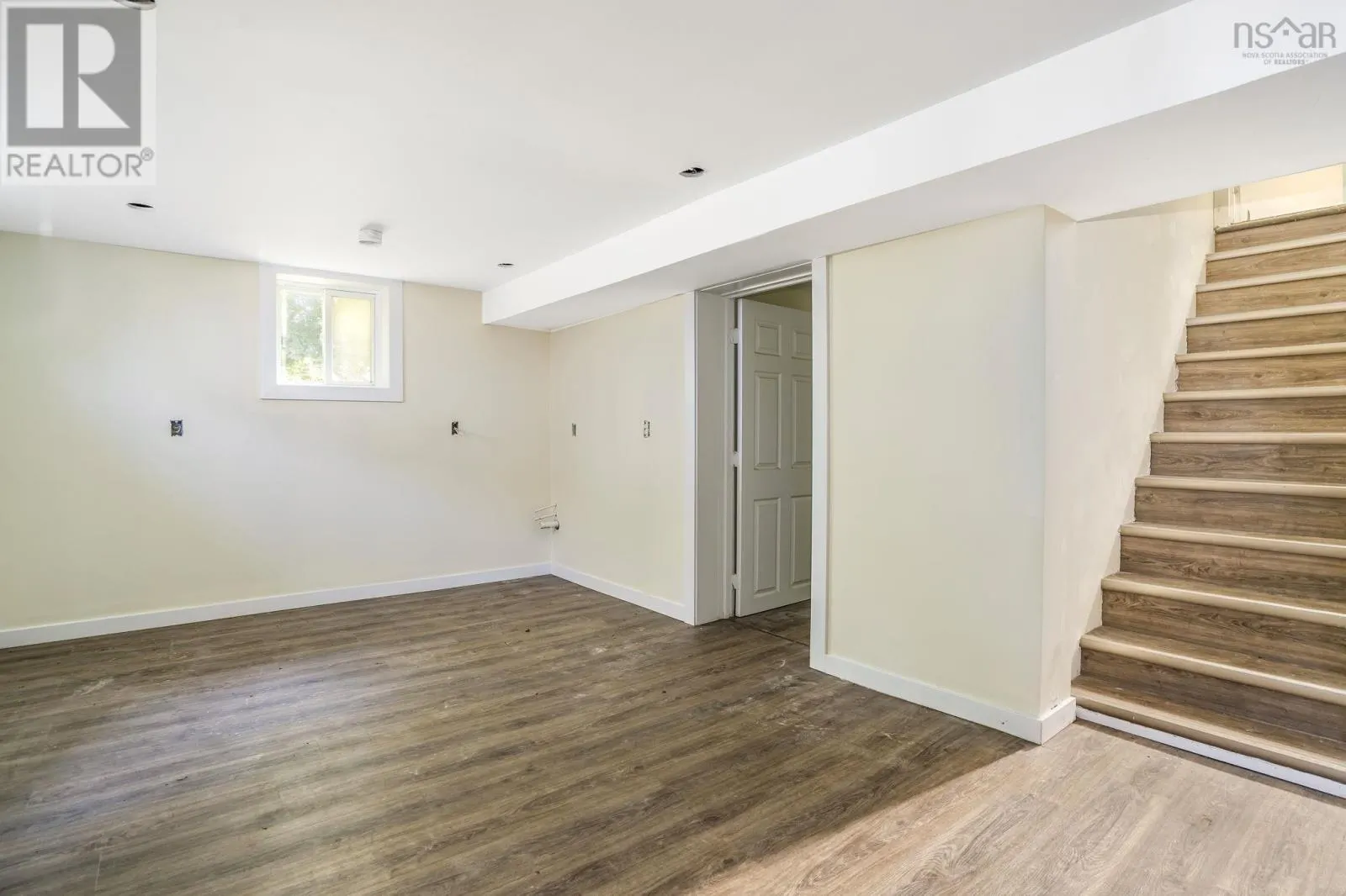 60 Thornhill Drive