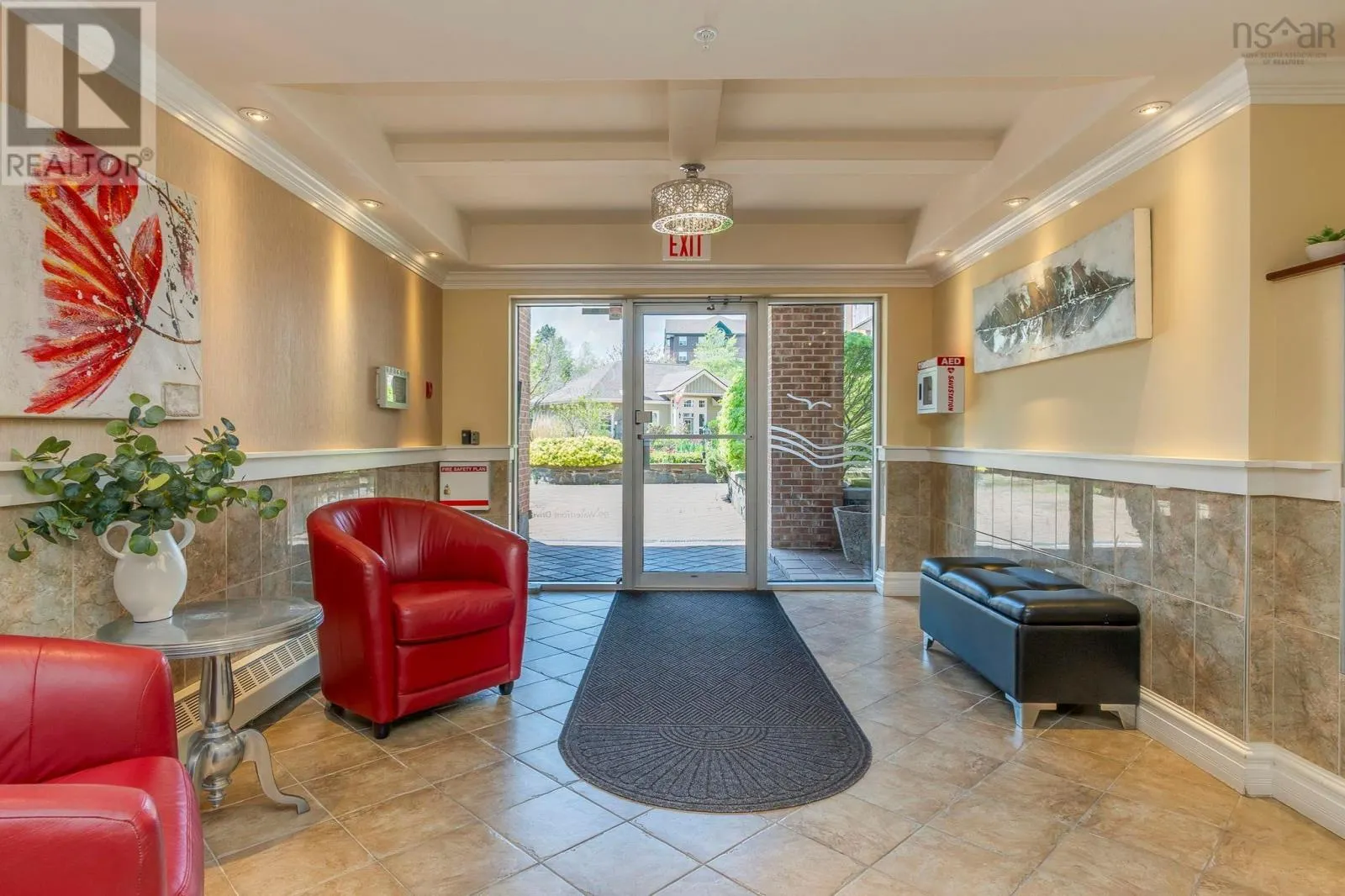 802 99 Waterfront Drive