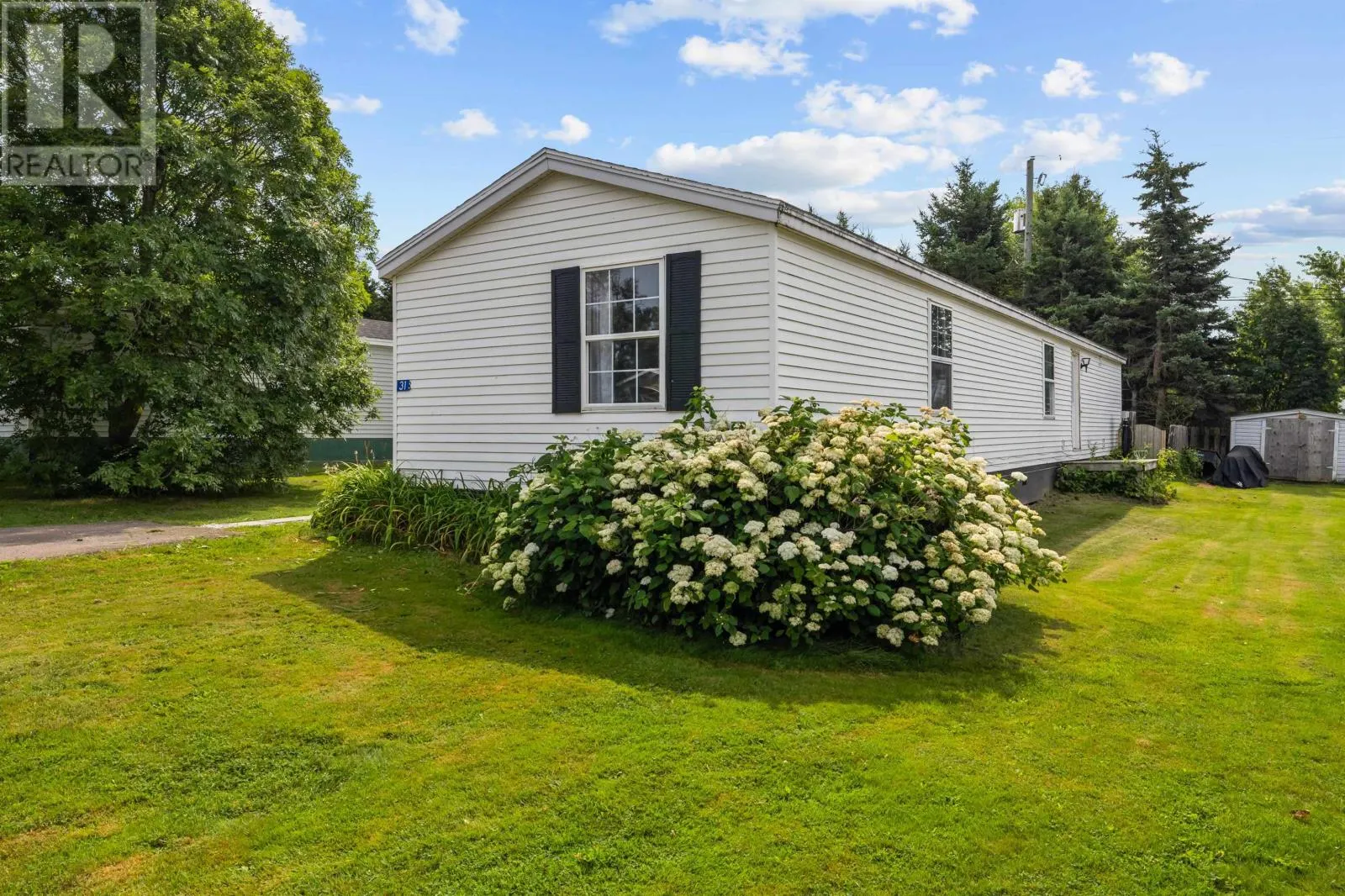 31 Amber Avenue
