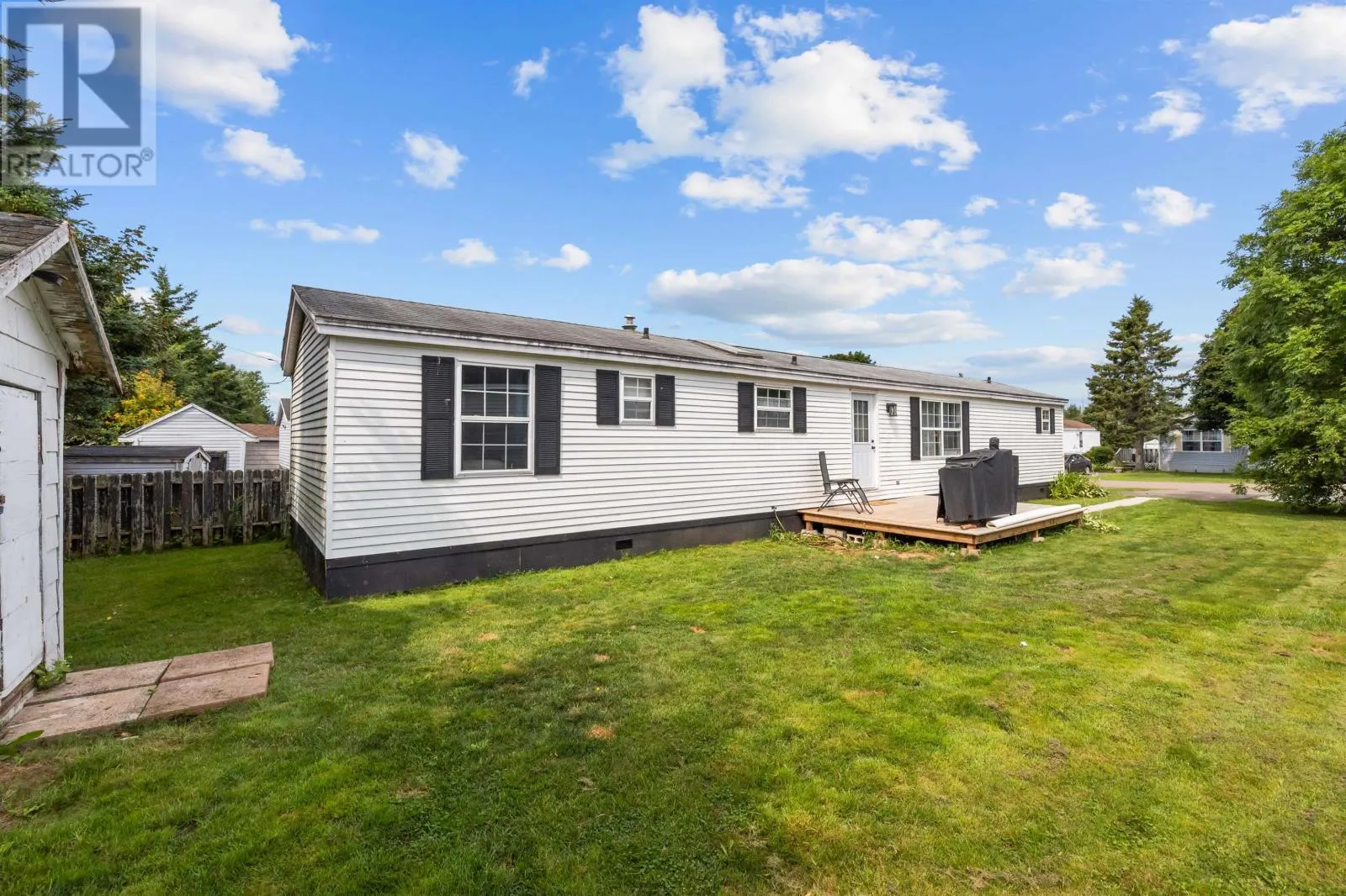 31 Amber Avenue