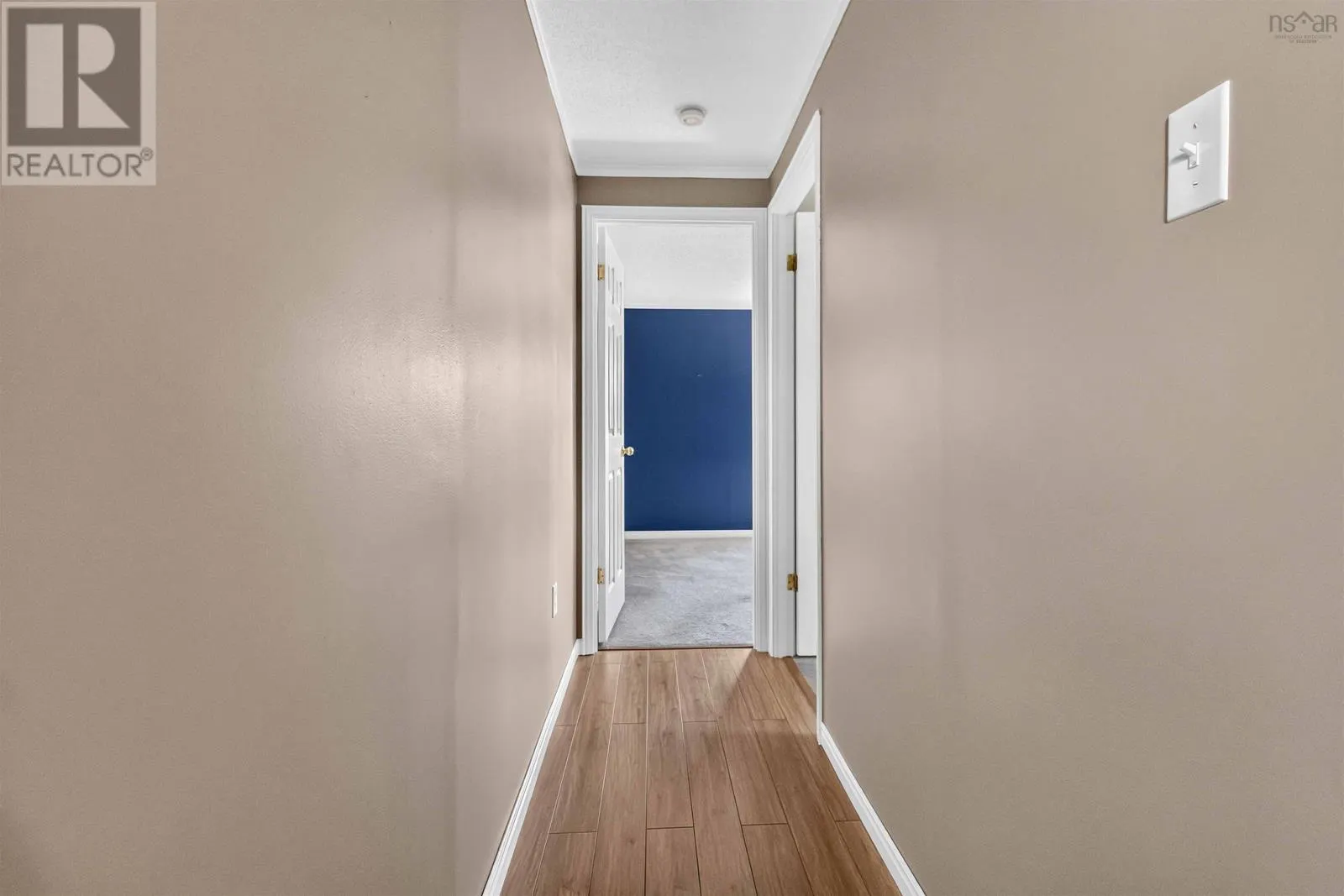 109 Sherbrooke Avenue