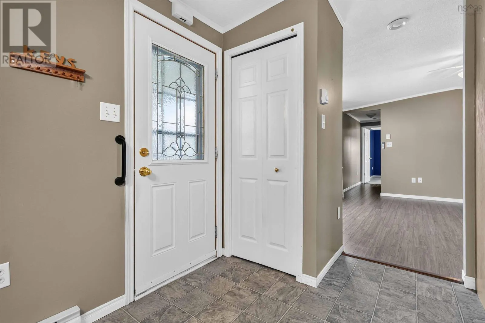 109 Sherbrooke Avenue