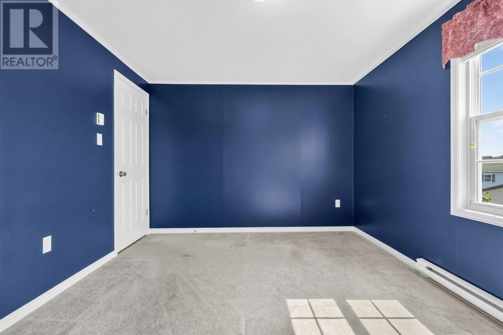 109 Sherbrooke Avenue